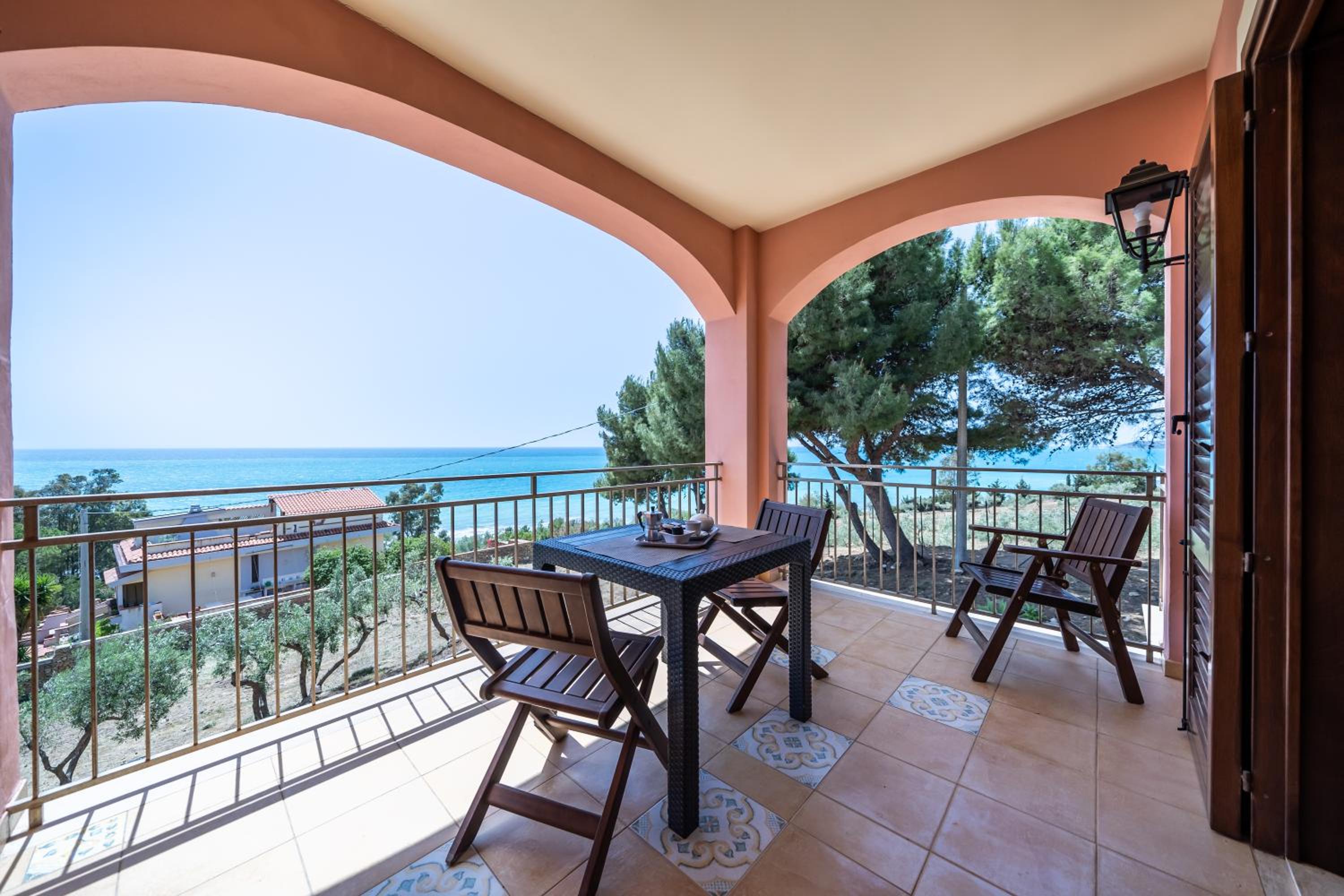 Villa Rosa sul mare
