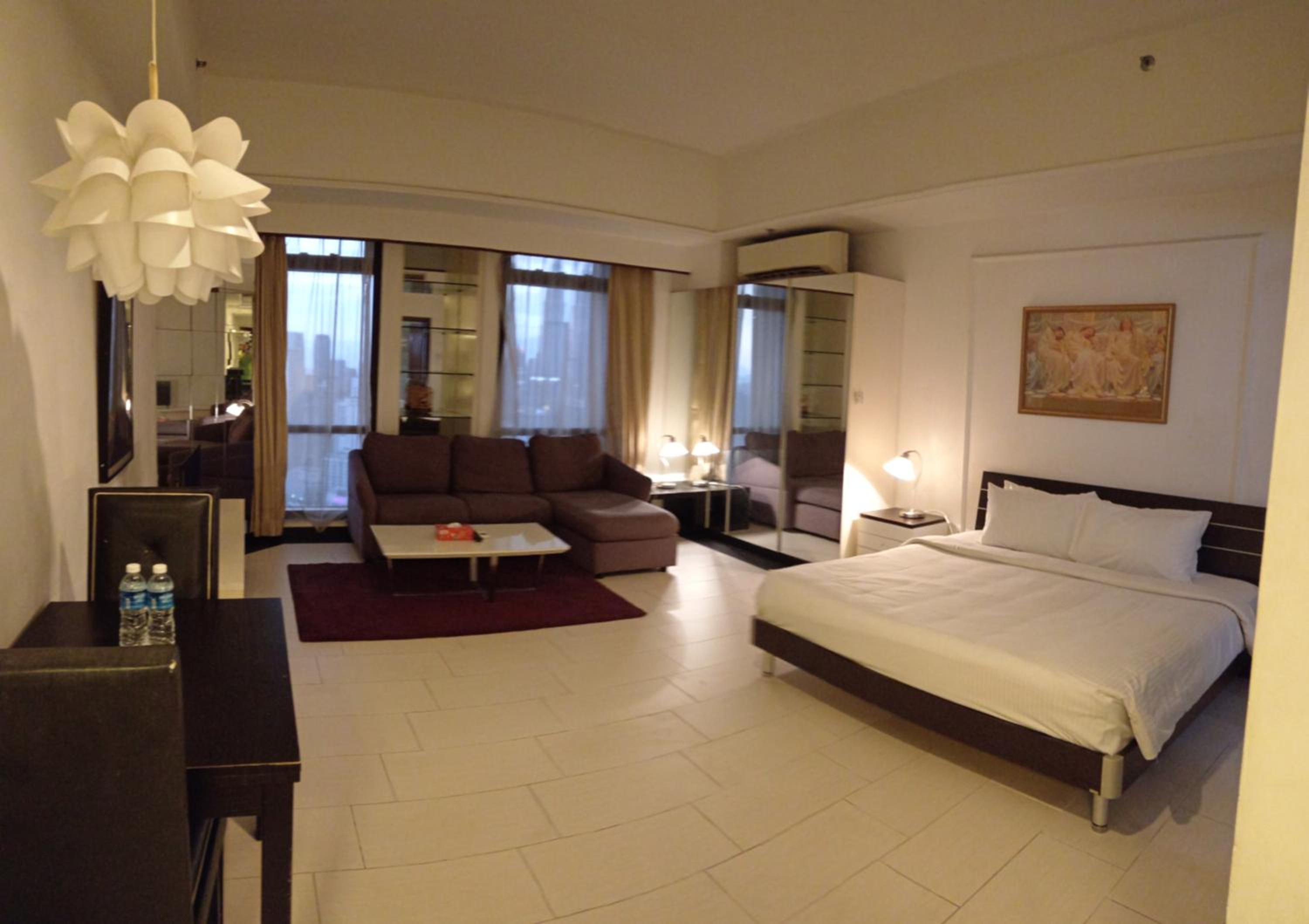 KING SERVICE SUITES at TIMES SQUARE