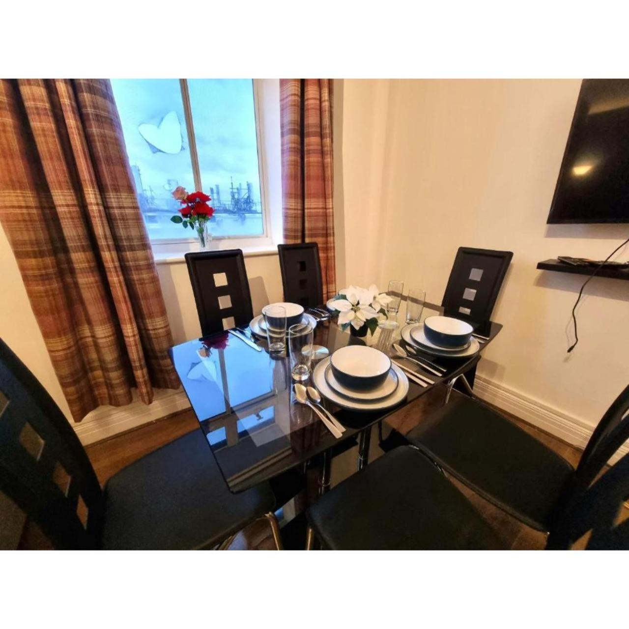 Dudley Court Apartment