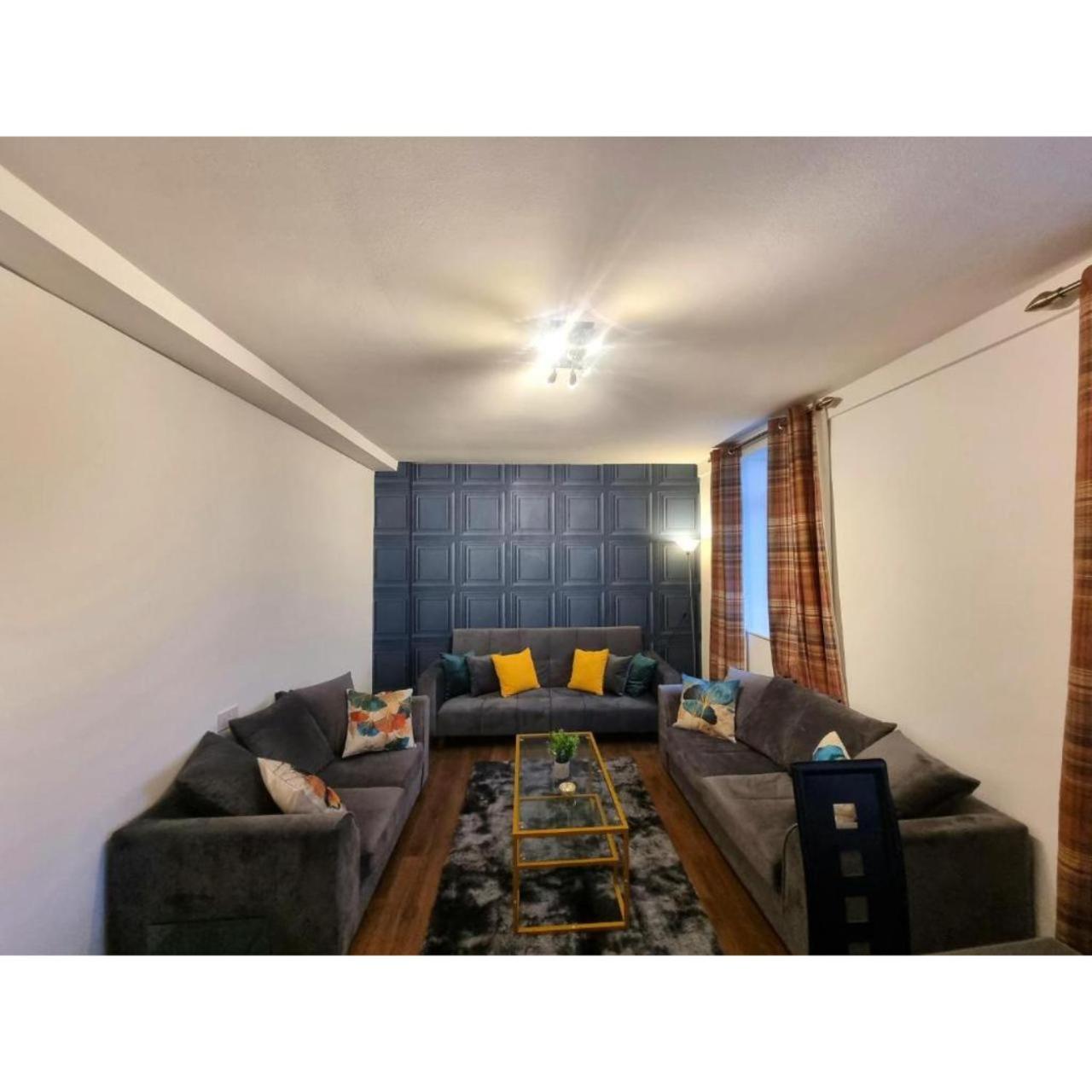 Dudley Court Apartment