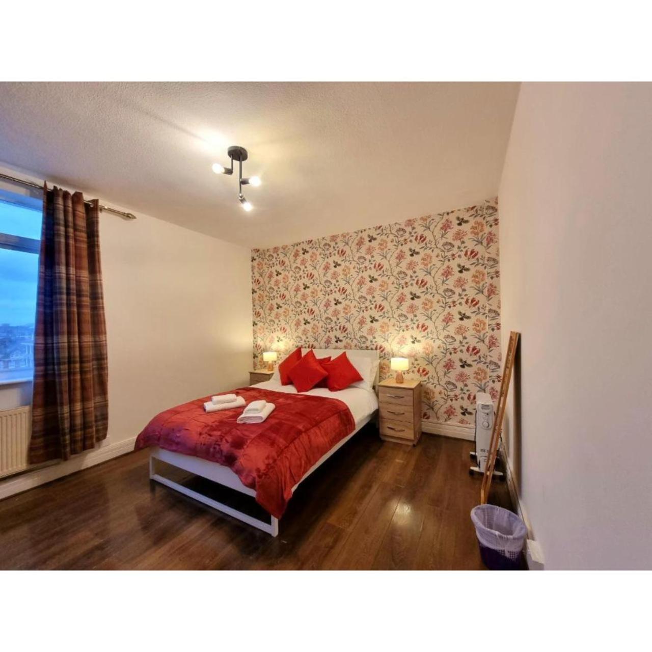 Dudley Court Apartment
