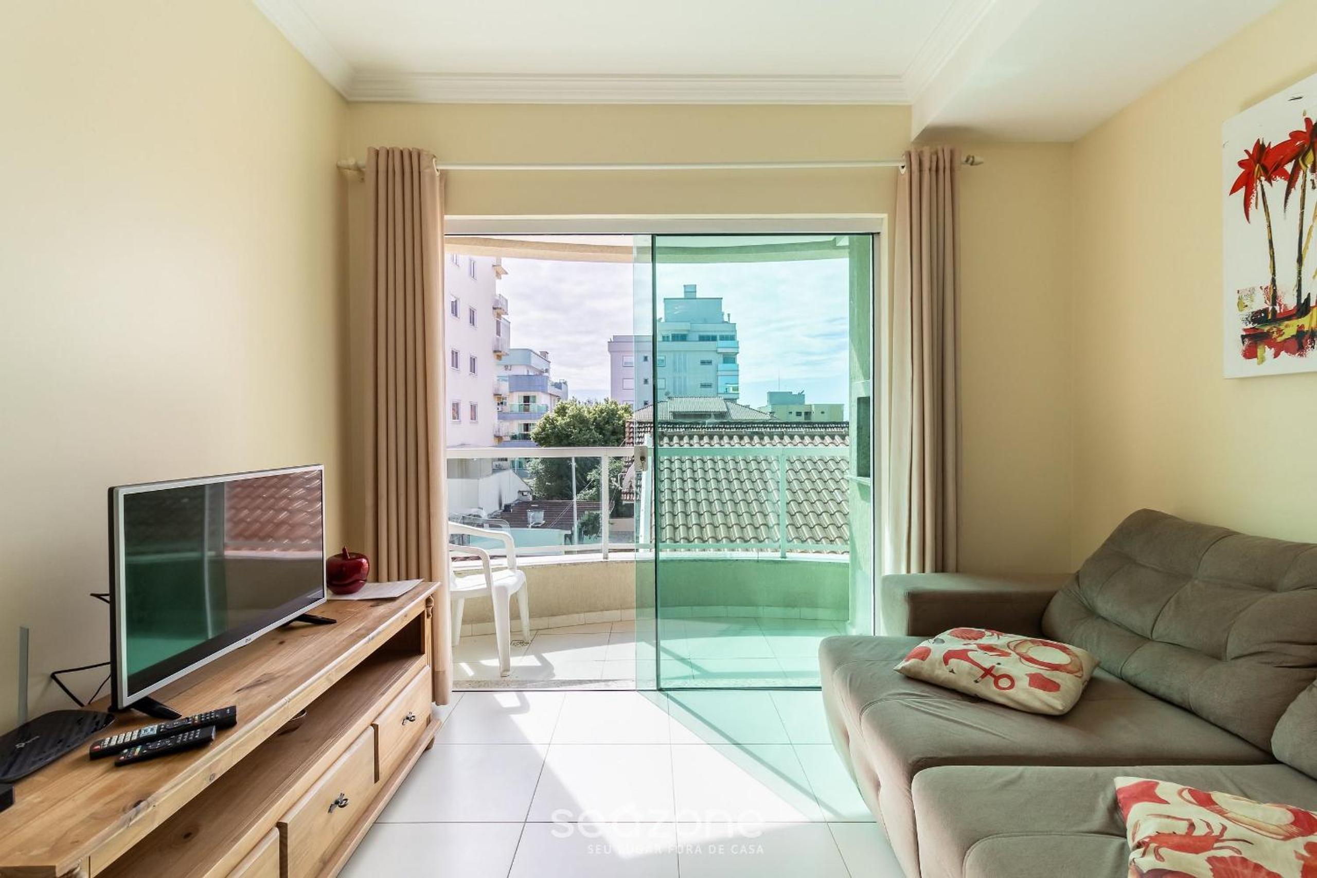 Apartamentos próximo a Praia de Bombas - ARZ