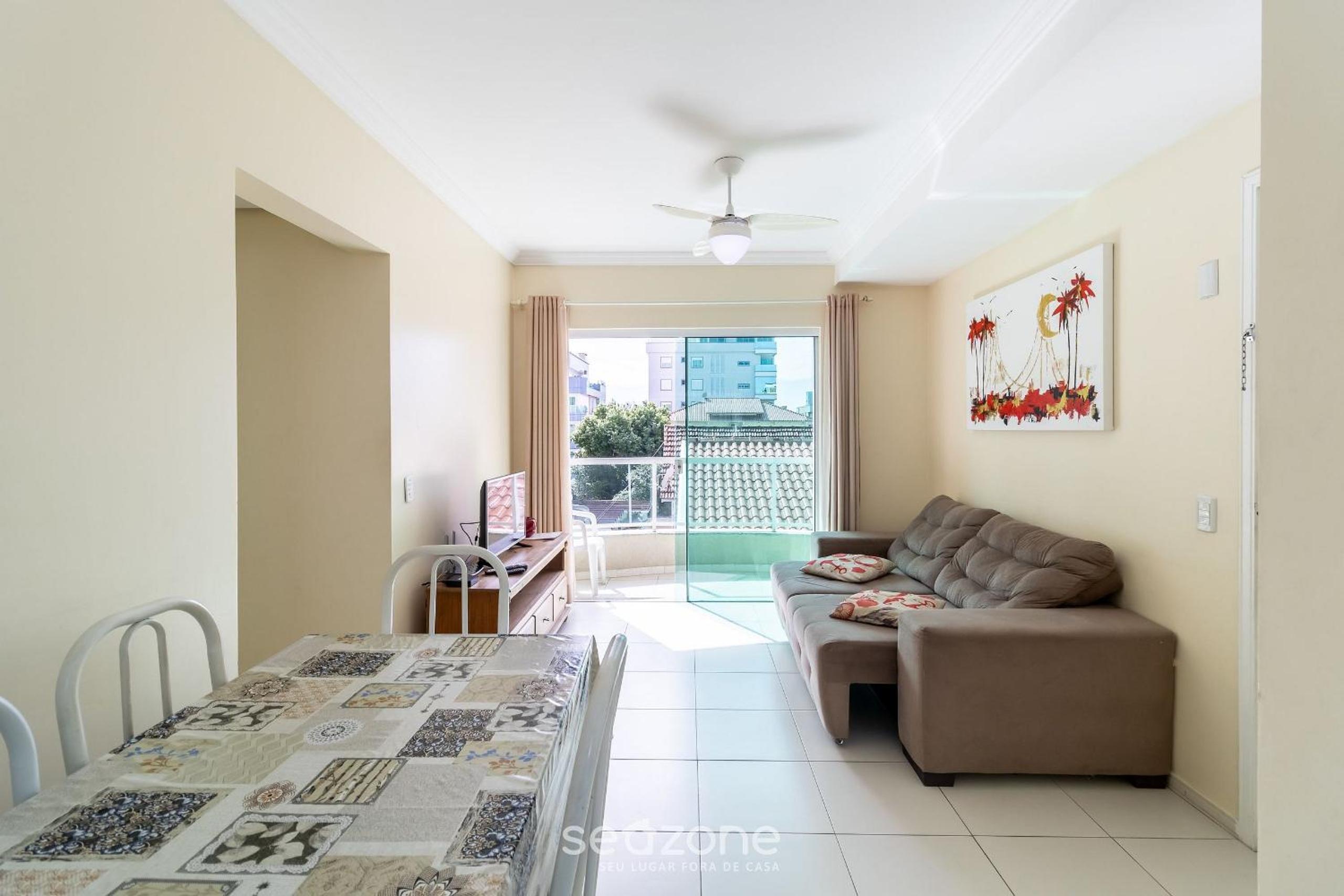 Apartamentos próximo a Praia de Bombas - ARZ