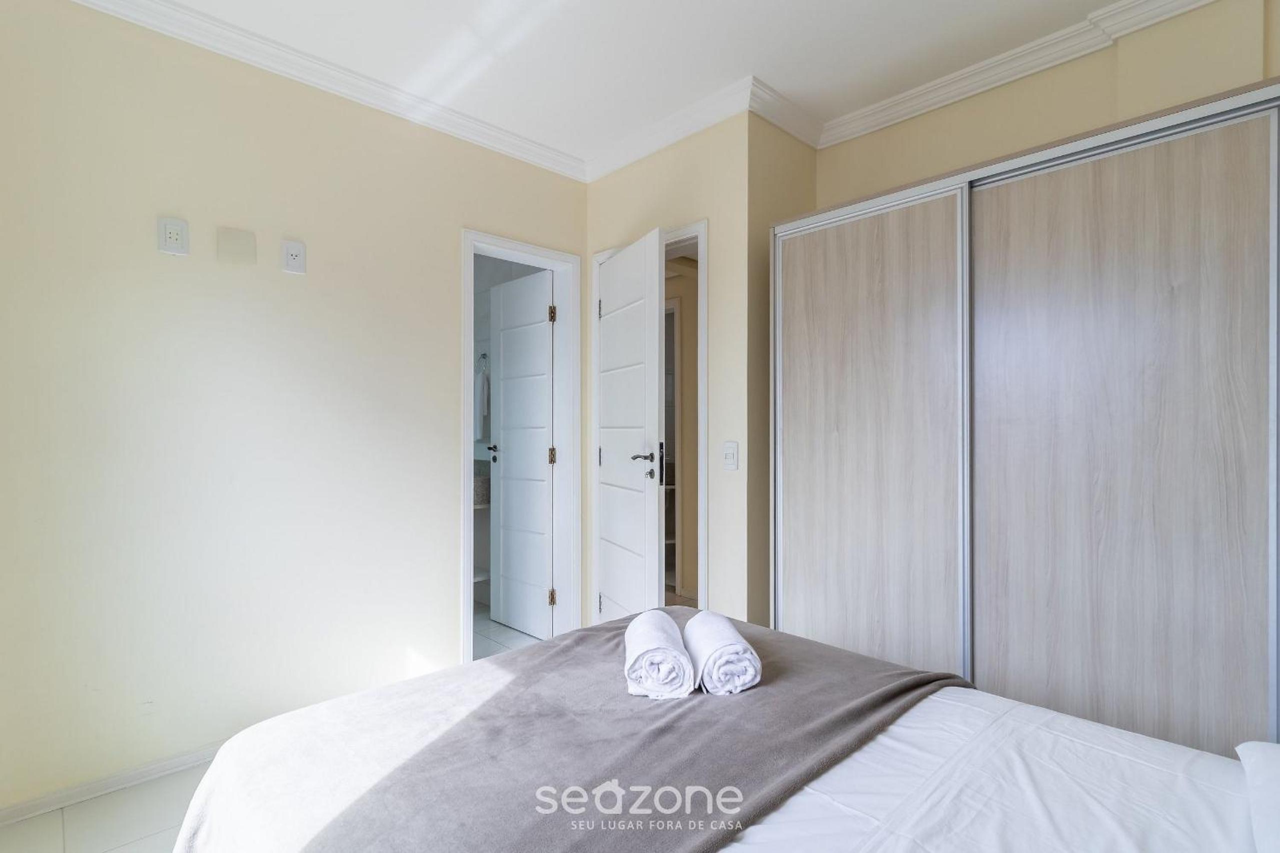 Apartamentos próximo a Praia de Bombas - ARZ