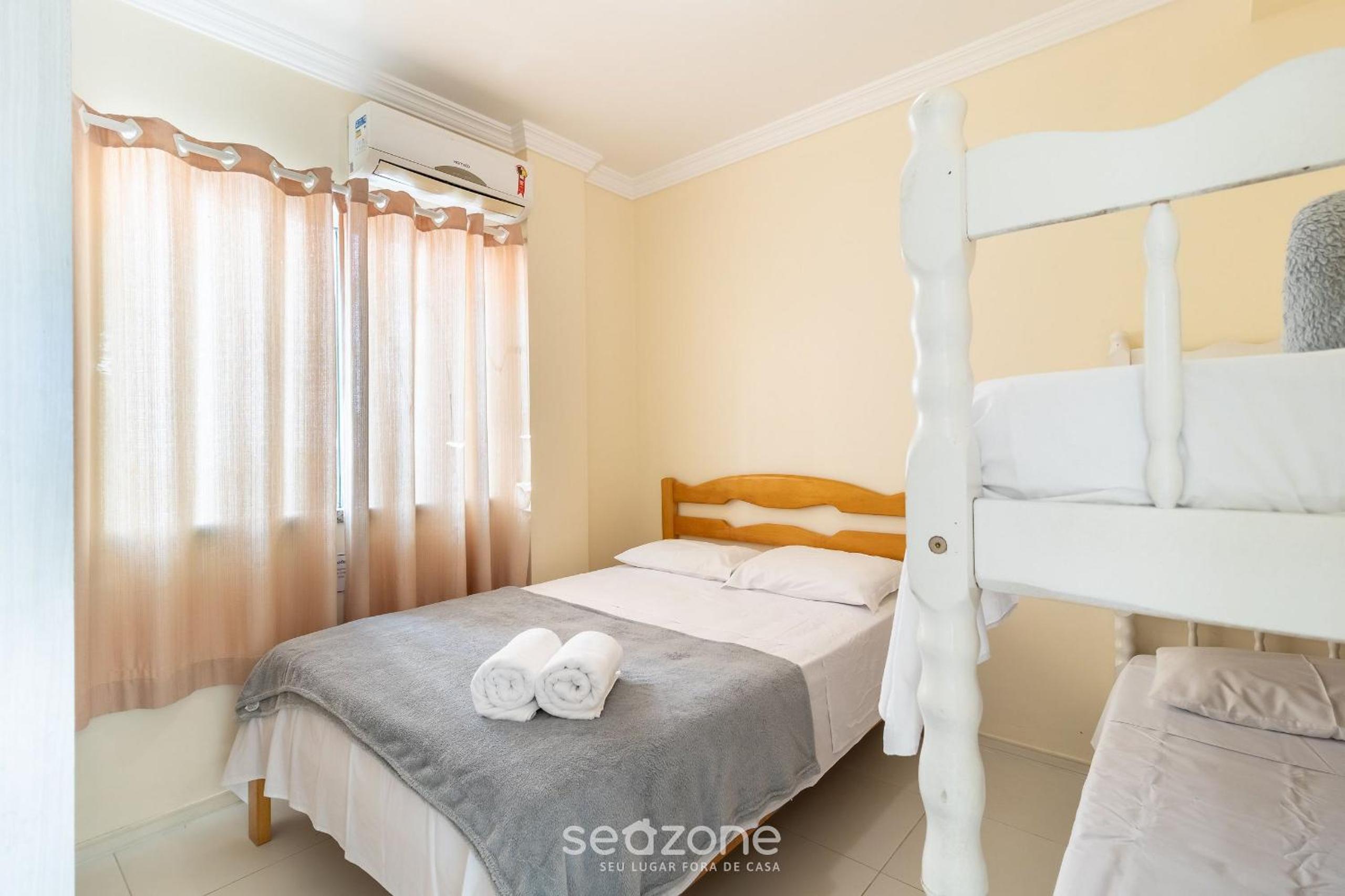 Apartamentos próximo a Praia de Bombas - ARZ