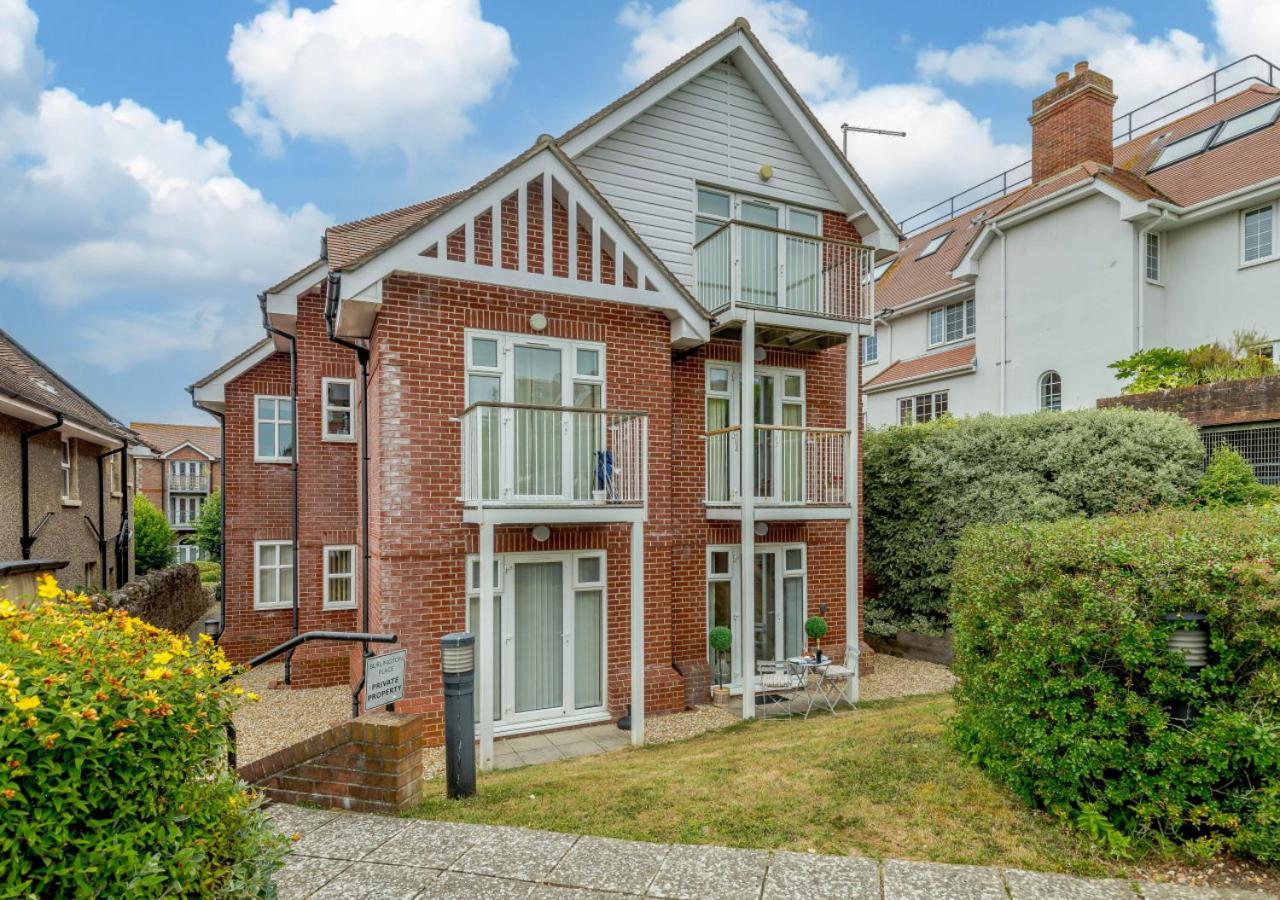 2 Bed in Swanage oc-wy502