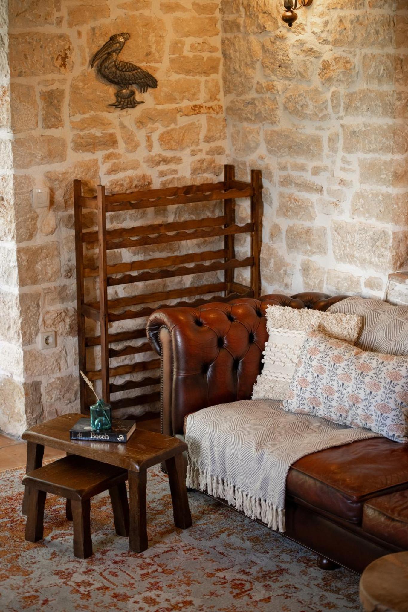 Little Owl Estate - Authentic Istrian Stone Villa