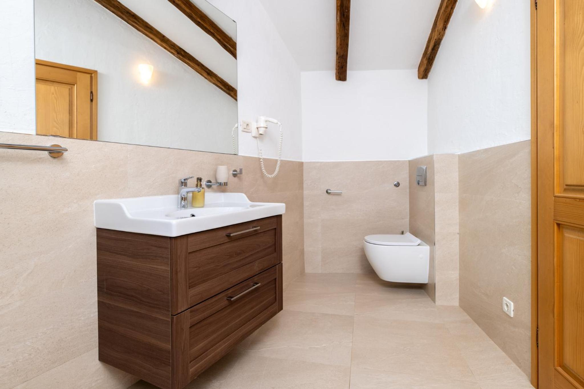Little Owl Estate - Authentic Istrian Stone Villa