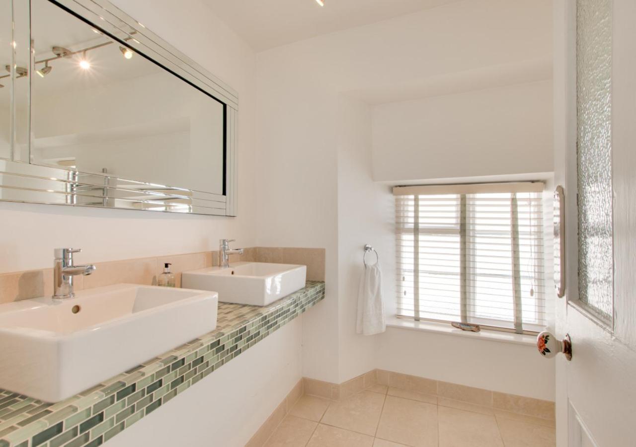 3 Bed in Beer oc-jbgall view 5