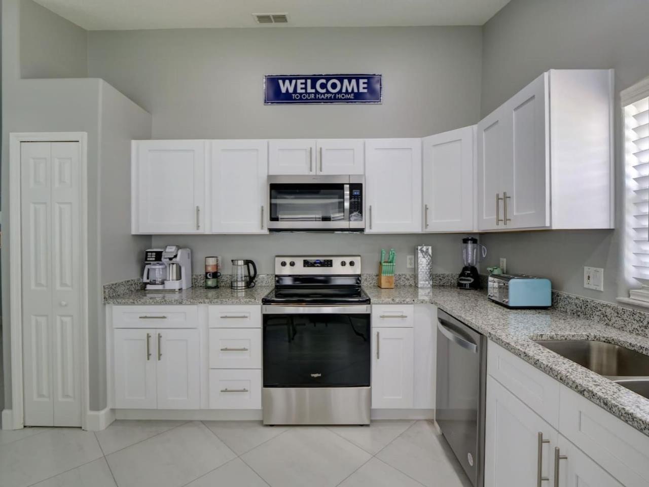 Pool home 5 miles to Disney Great for families