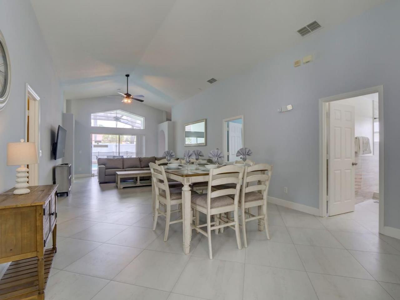 Pool home 5 miles to Disney Great for families