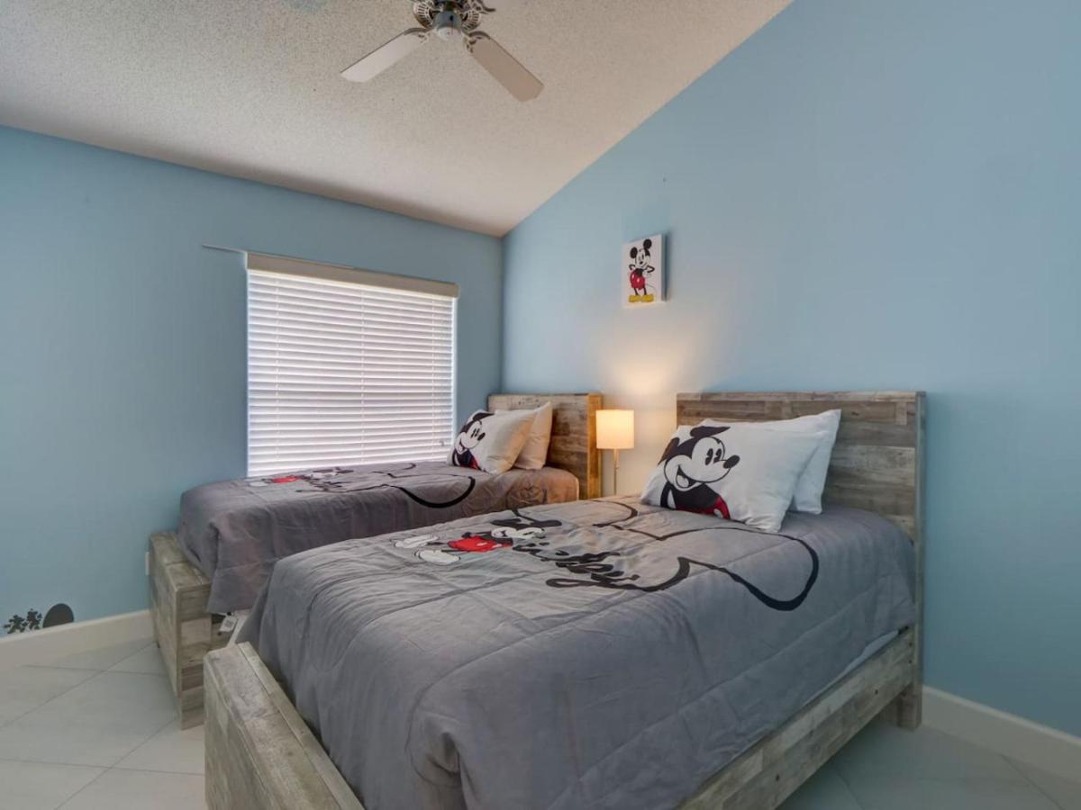 Pool home 5 miles to Disney Great for families