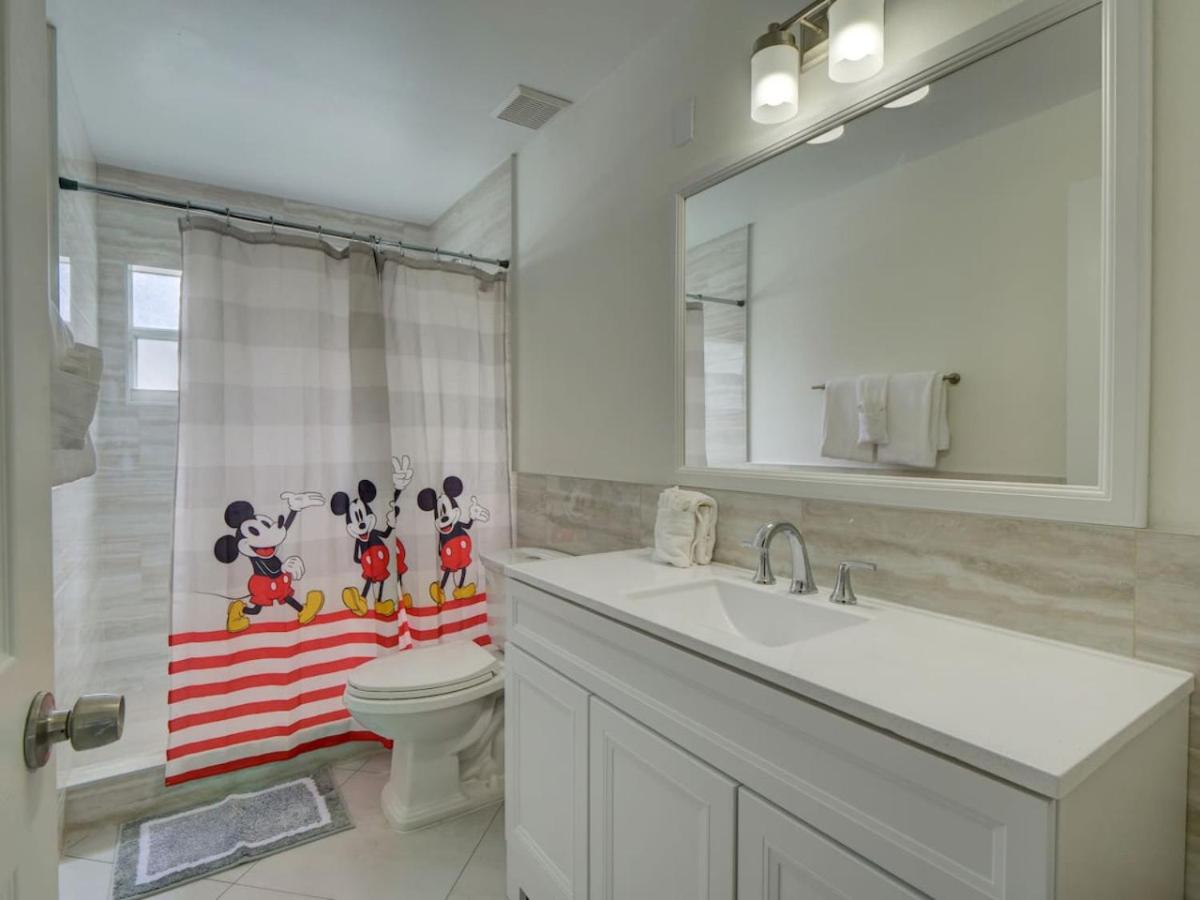 Pool home 5 miles to Disney Great for families
