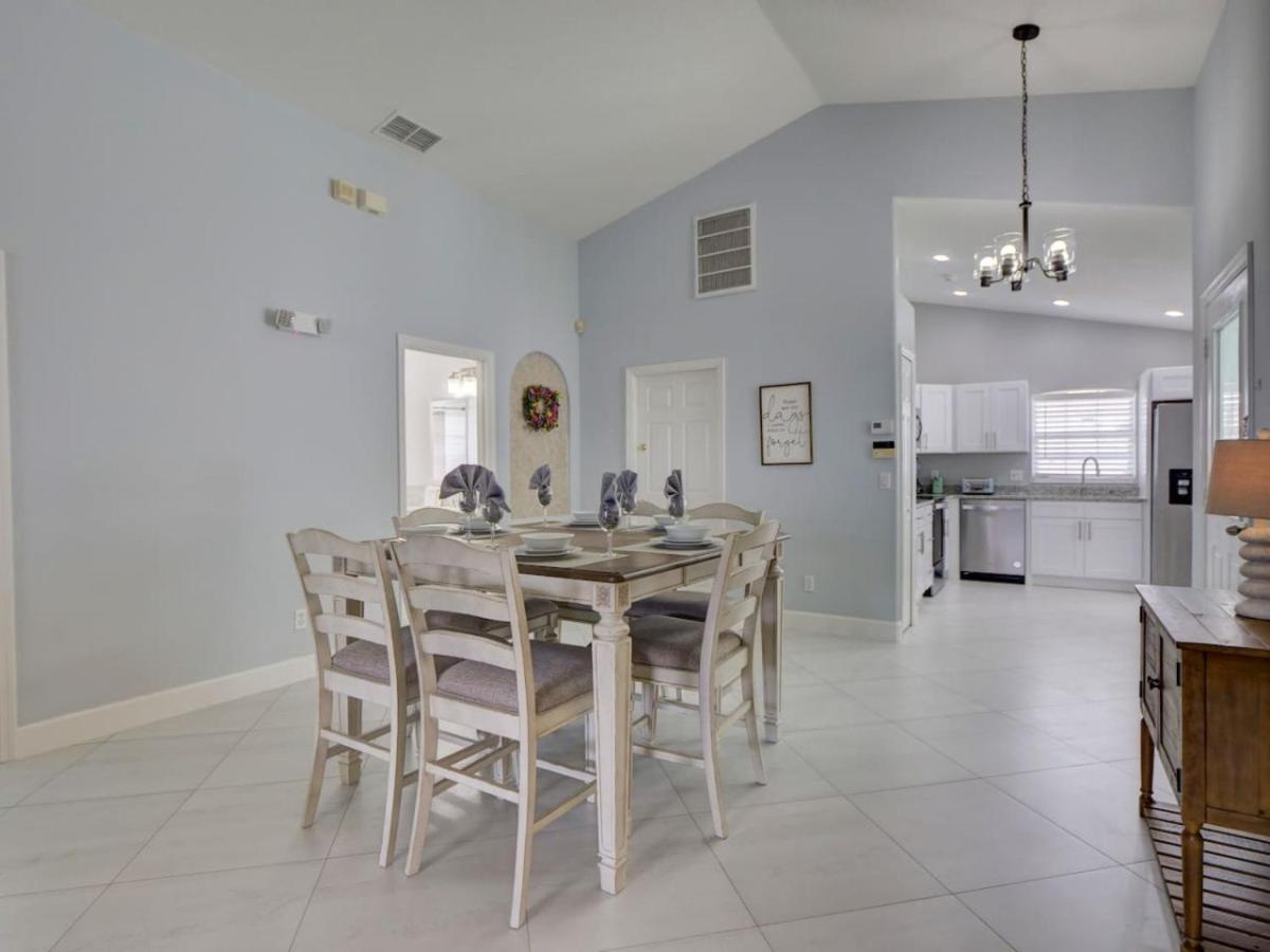 Pool home 5 miles to Disney Great for families