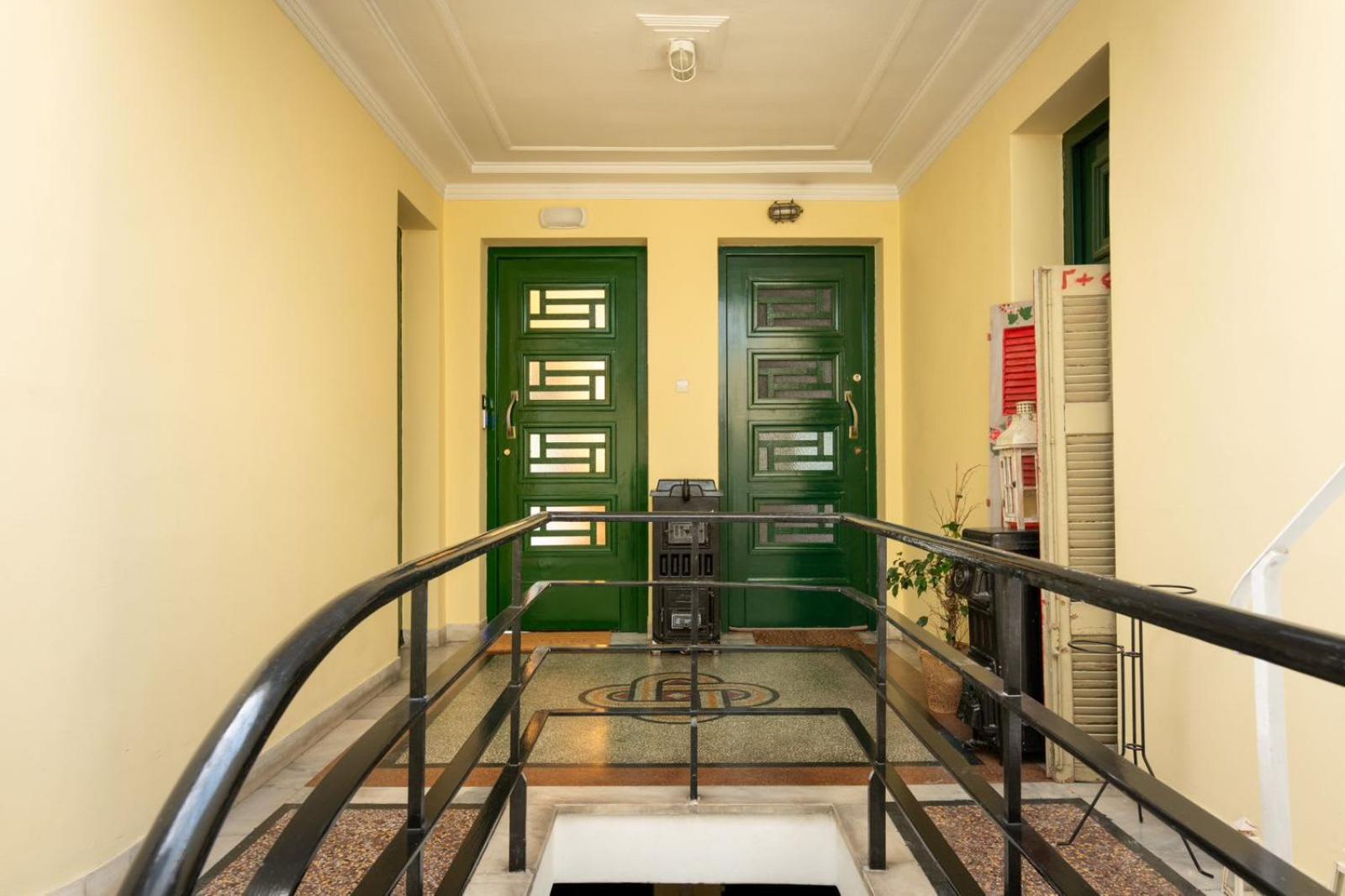 DIOS Zeus Temple View 1 Bedroom Apartment