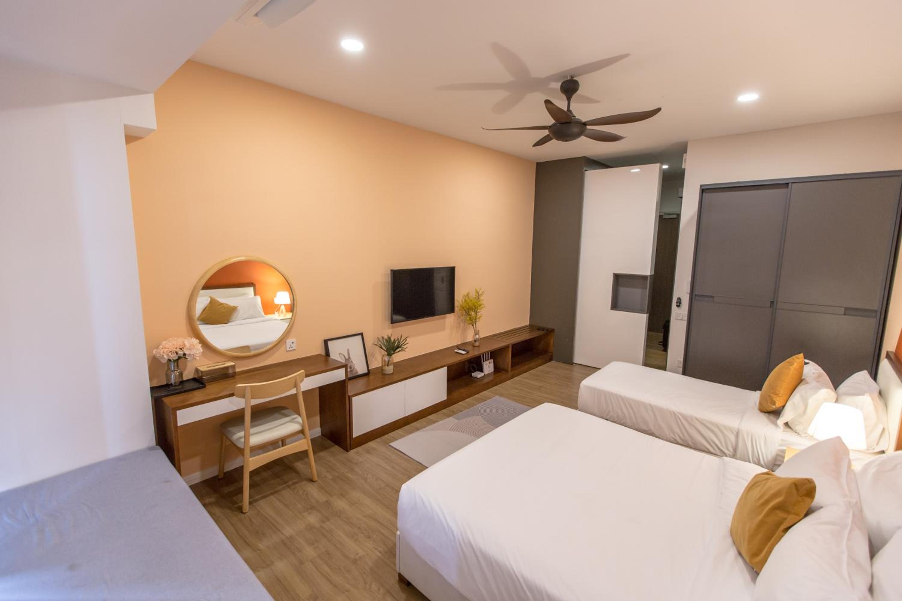 Ceylonz Suites near KLCC& KL Tower by My Trip & My Stay