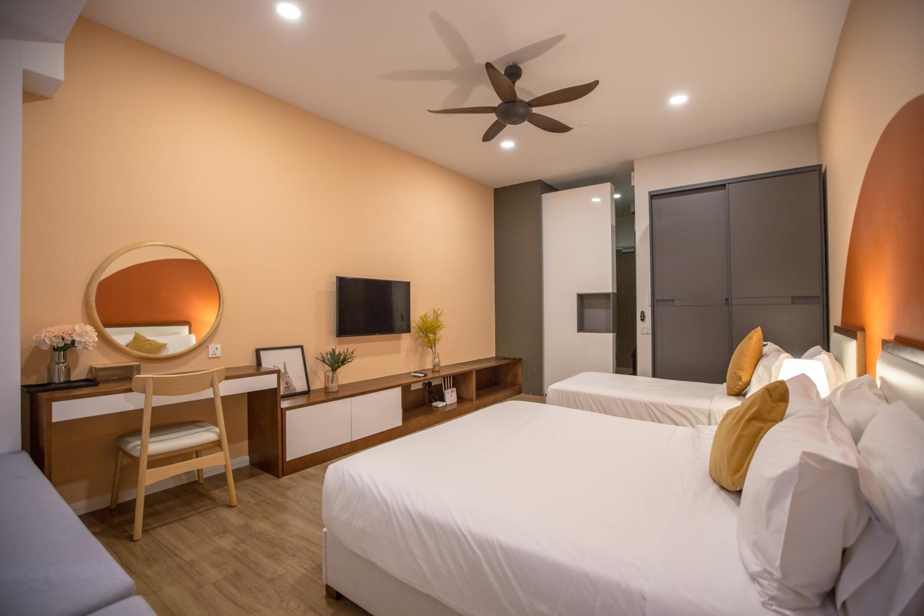Ceylonz Suites near KLCC& KL Tower by My Trip & My Stay