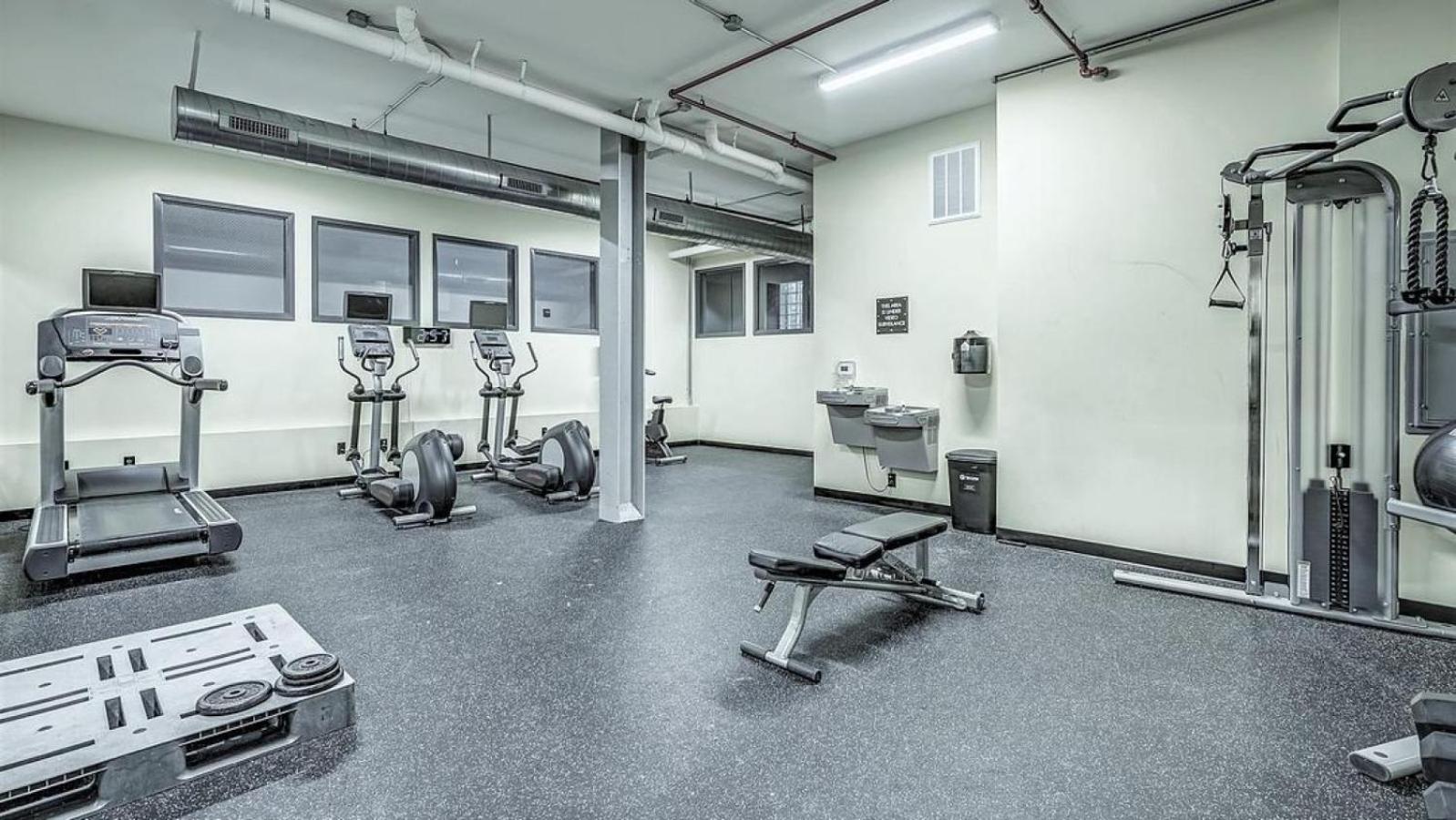 Landing at Hopper Lofts - 1 Bedroom in Manchester view 2