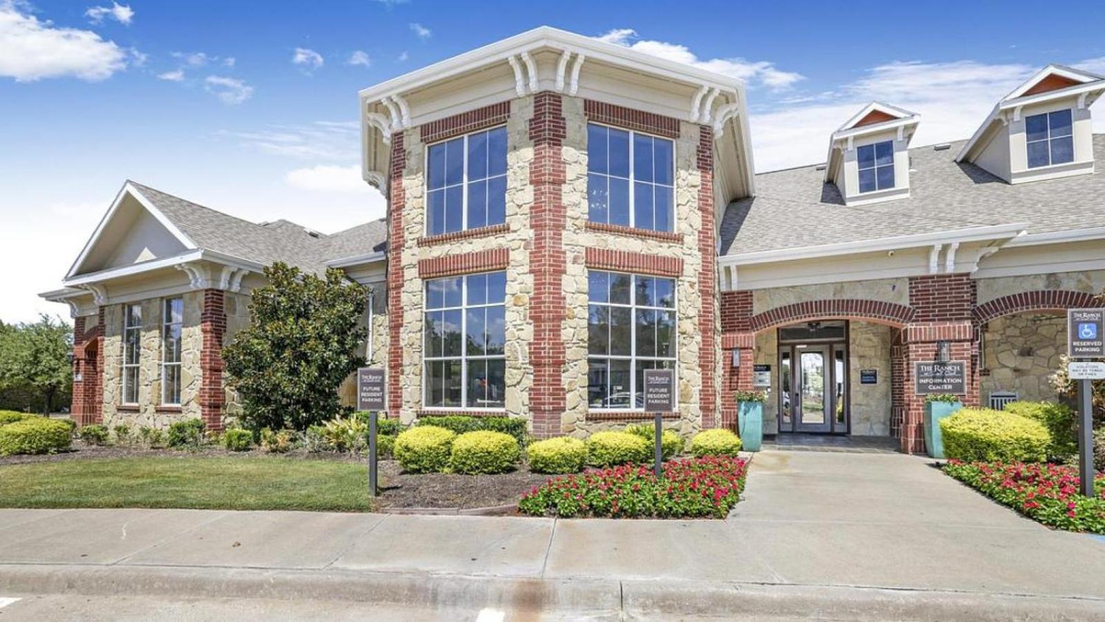 Landing at Ranch at Fossil Creek - 1 Bedroom in North Fort Worth