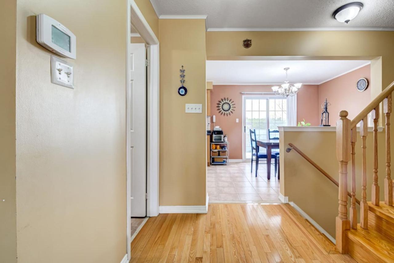 Brampton Retreat - Quiet 2BR Residential Area