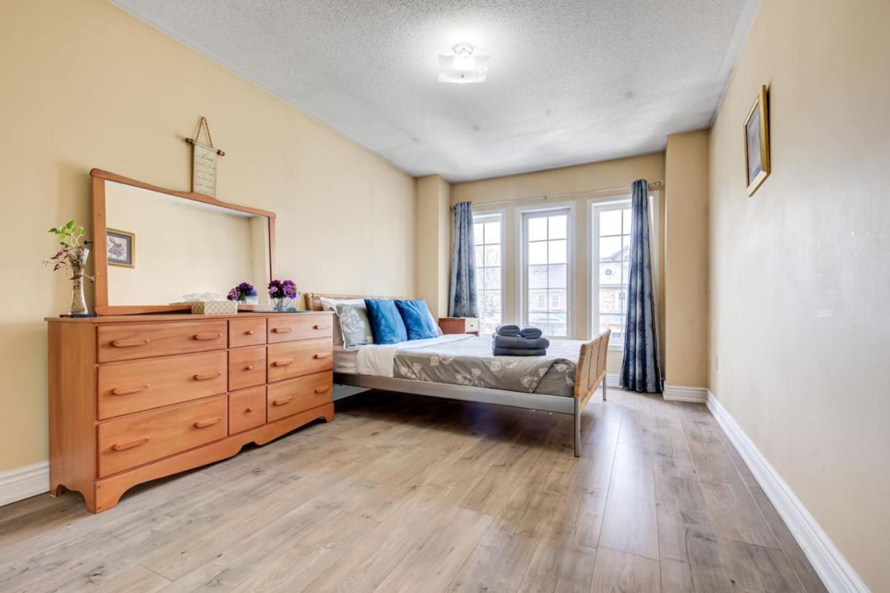 Brampton Retreat - Quiet 2BR Residential Area