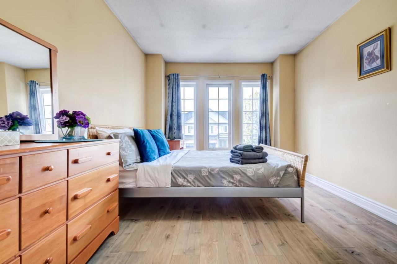 Brampton Retreat - Quiet 2BR Residential Area