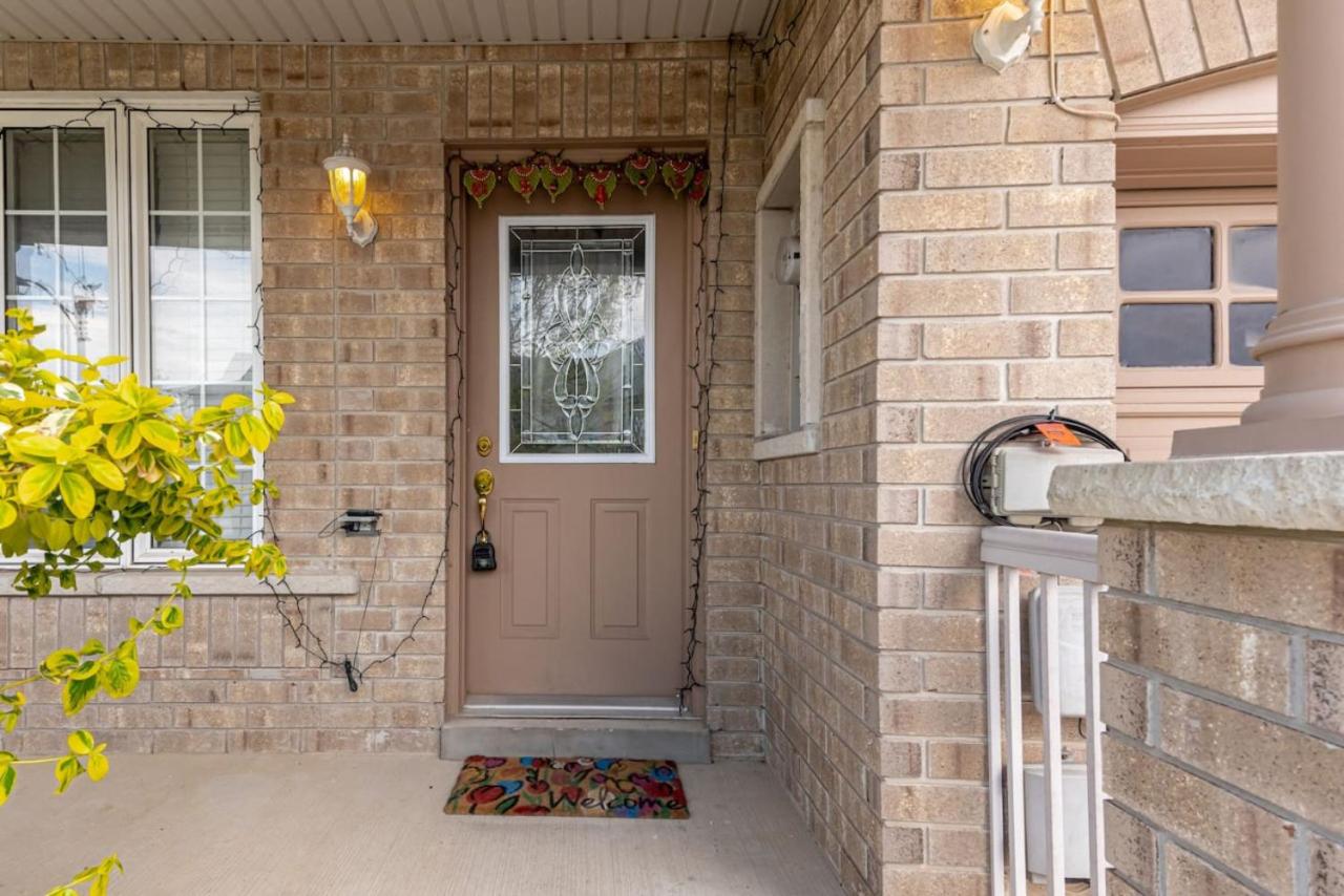 Brampton Retreat - Quiet 2BR Residential Area