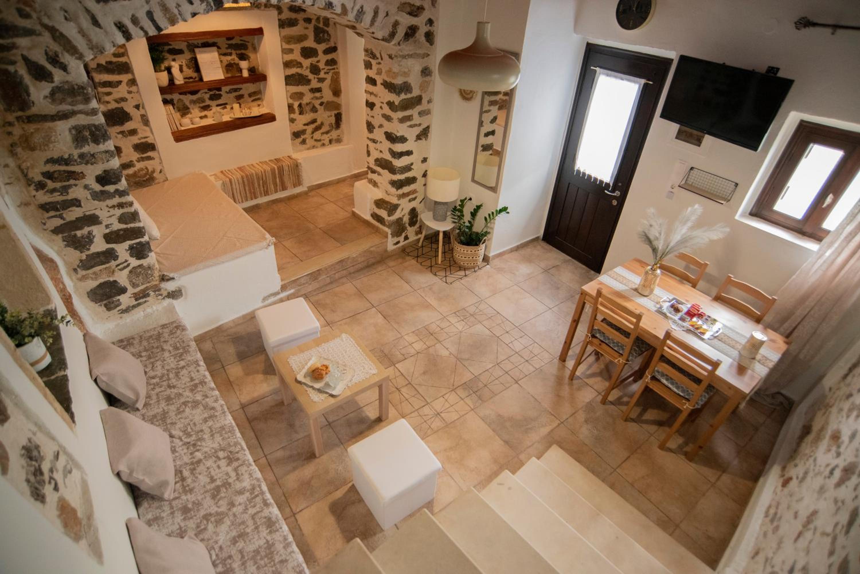 Kleanthe's Home view 4