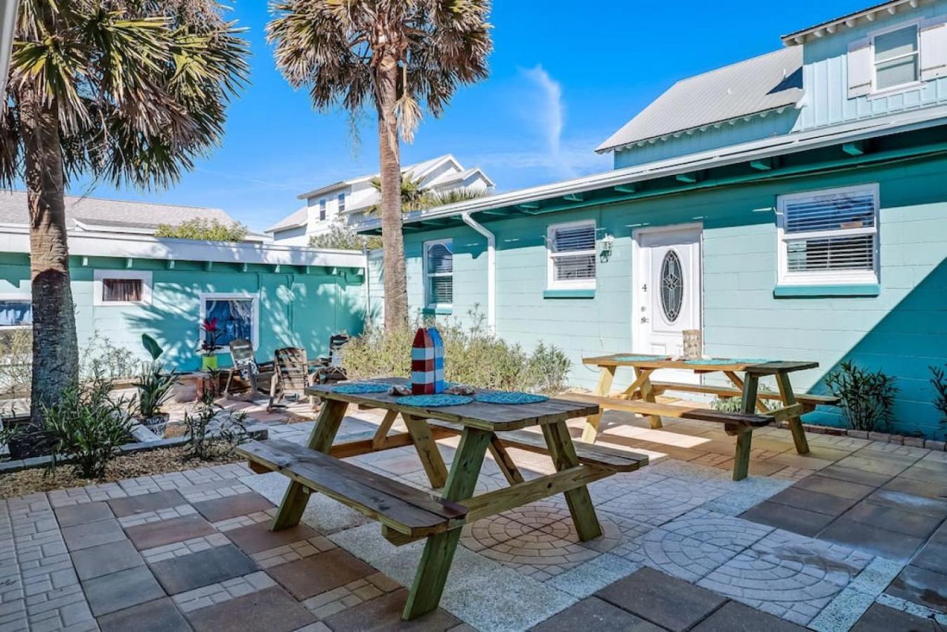 Sea Glass Cottage 1 - Updated Beachside Sleeps 4 view 5
