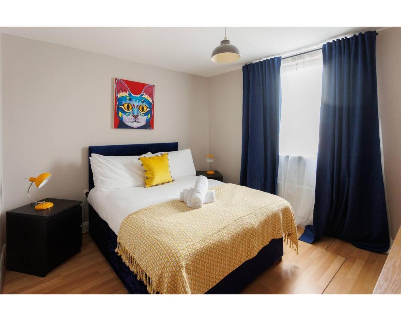 Central Belfast Apartments Queen's Quarter view 5