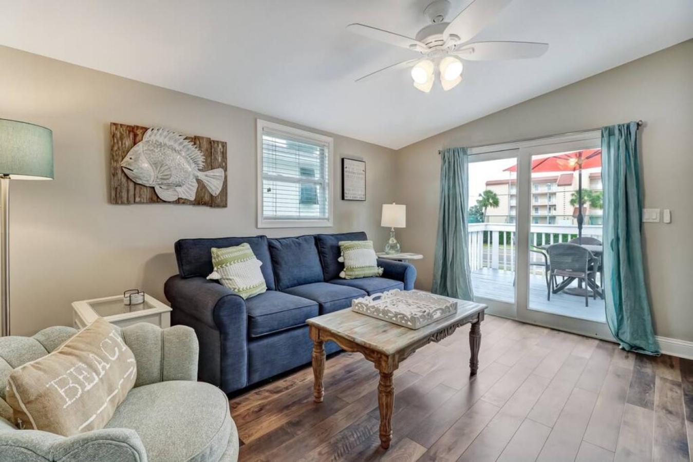 Tropical Beach Bungalow Up - 3 bedrooms - Across Street from Beach - Deck view 2