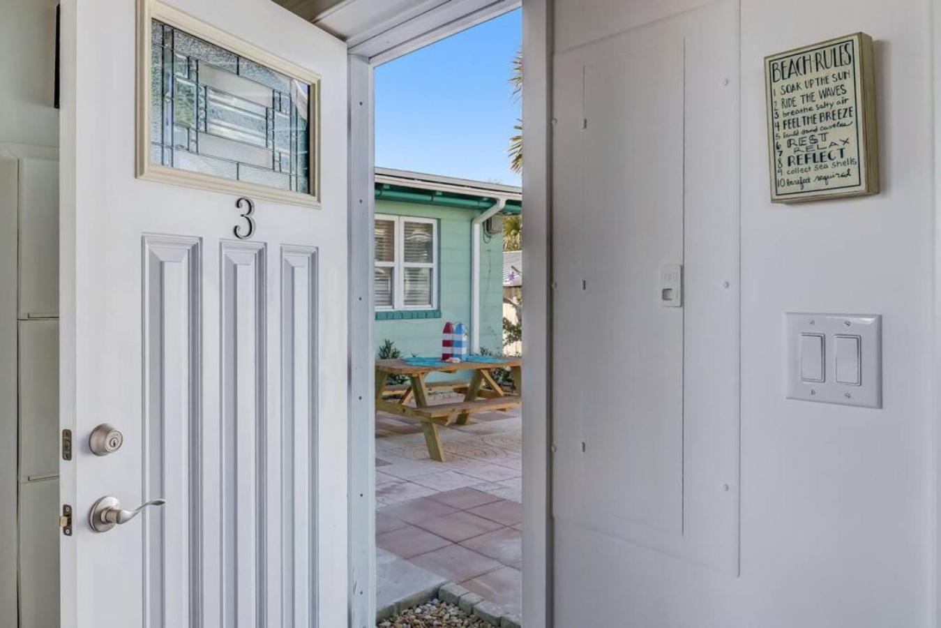 Sea Glass Cottage 3 - Renovated - Beachfront with Dune Views - Outdoor Courtyard view 3