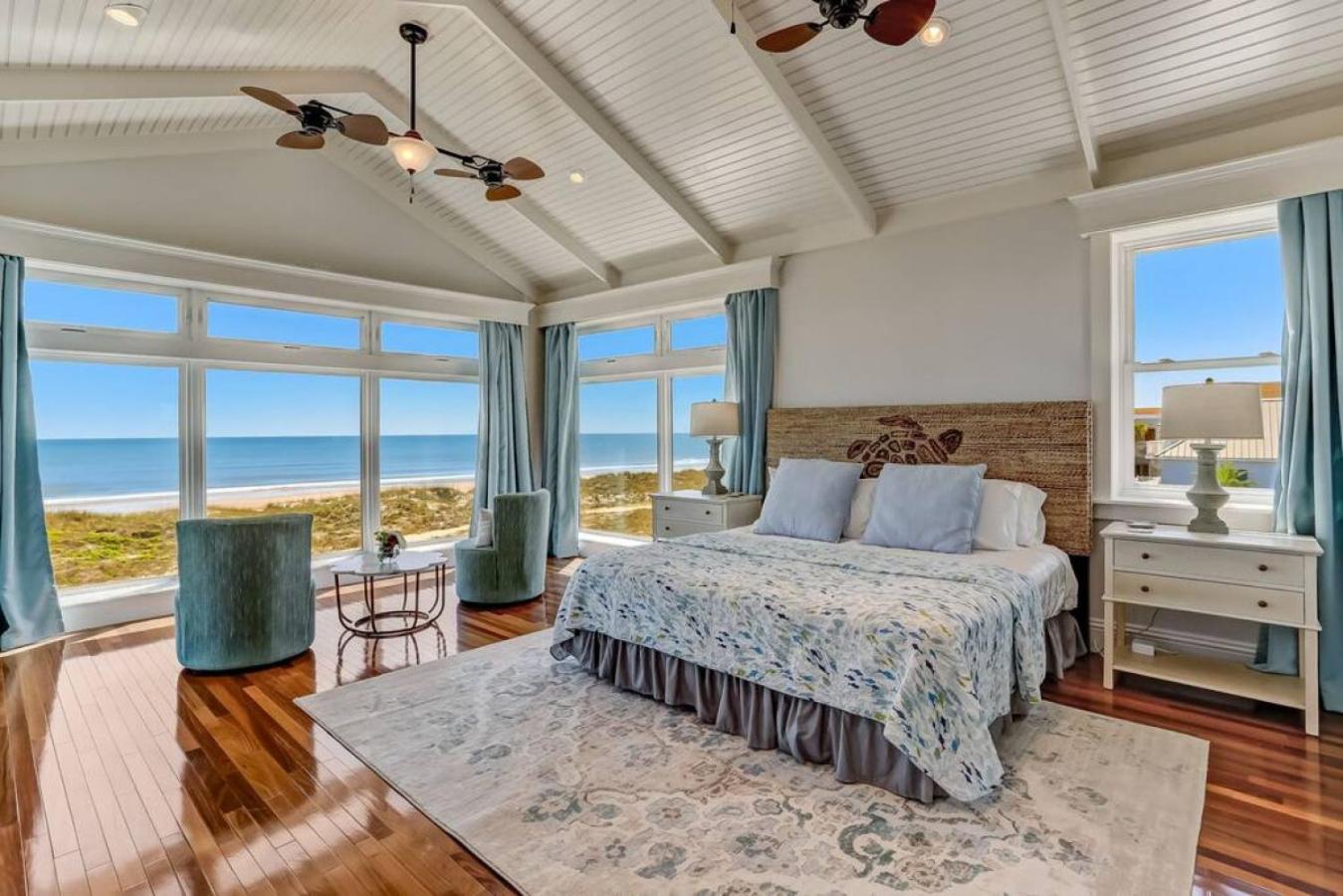 Mermaid Castle - Oceanfront Luxury Beach House - Rooftop Deck view 2