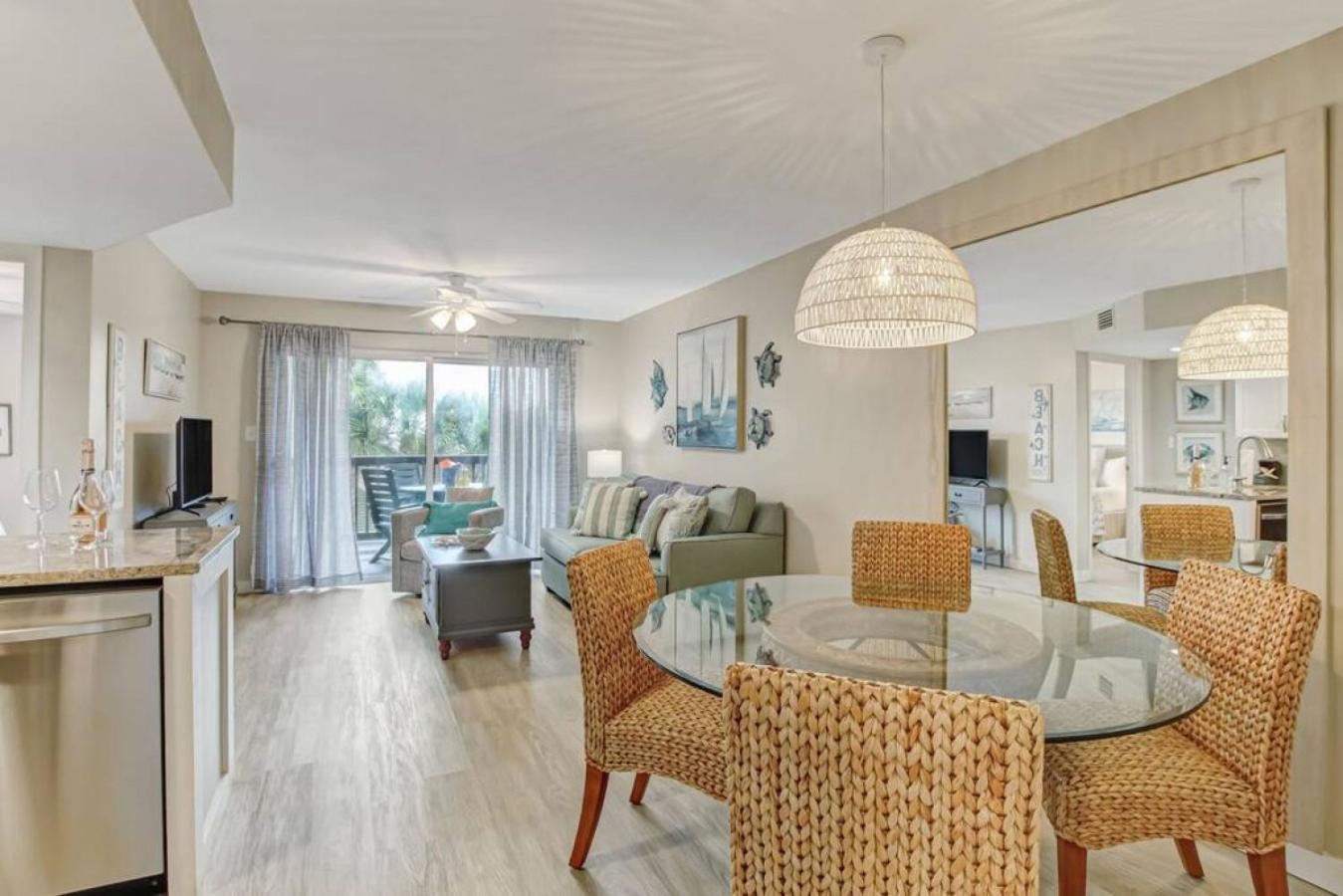 Oceanview Sand Dollar Villas Condo - Balcony - Pool view 4