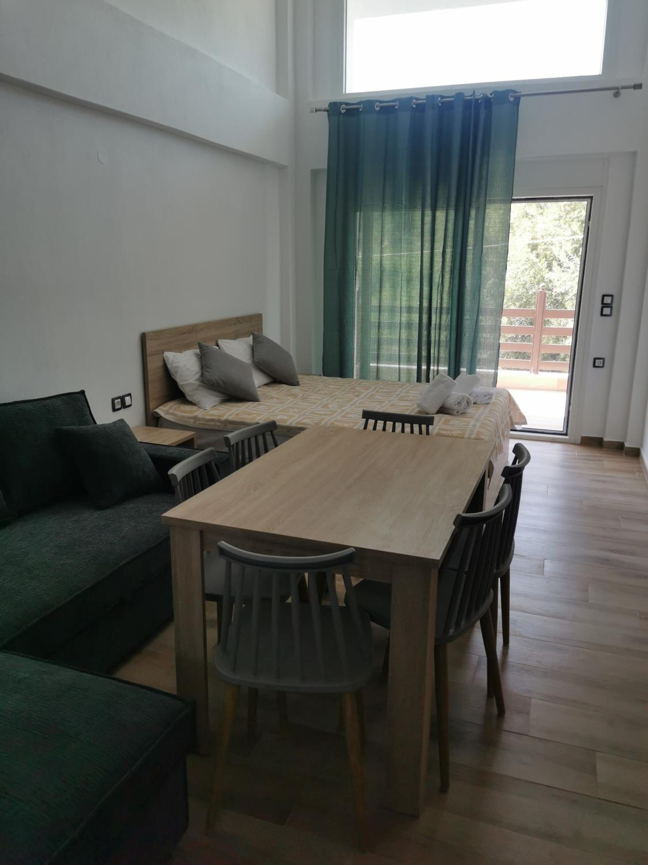 Irini'shouse 6 view 5