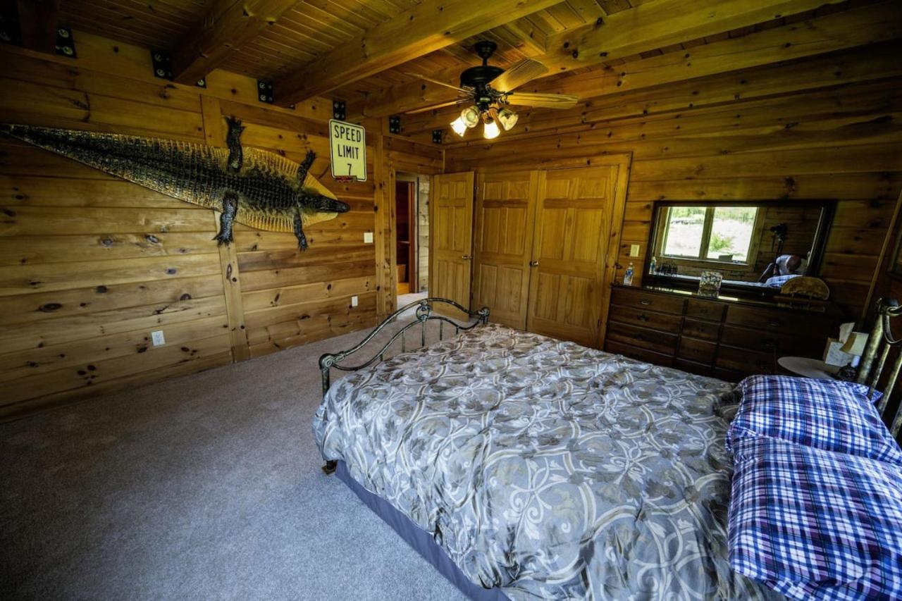 5BR Luxurious Mountain Escape view 3