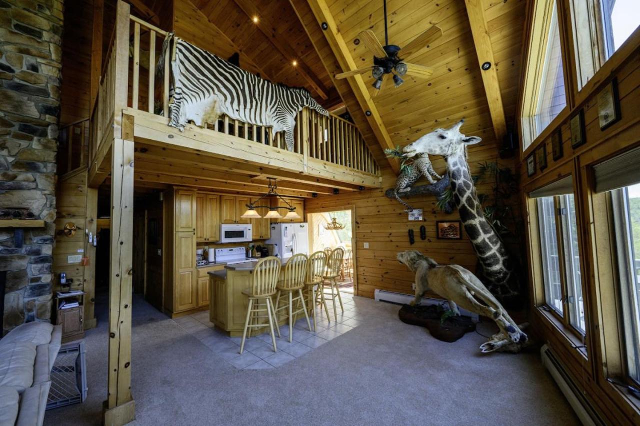 5BR Luxurious Mountain Escape view 4