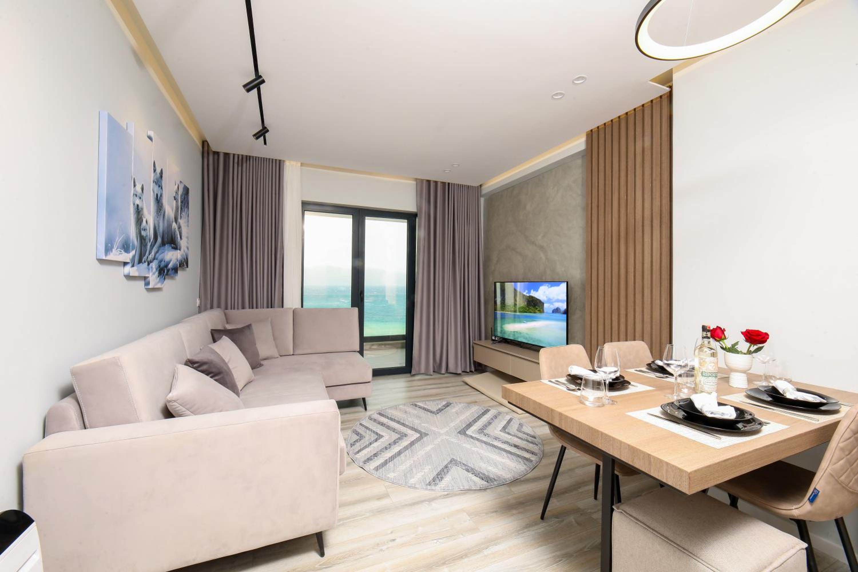 Nova Luxury Home
