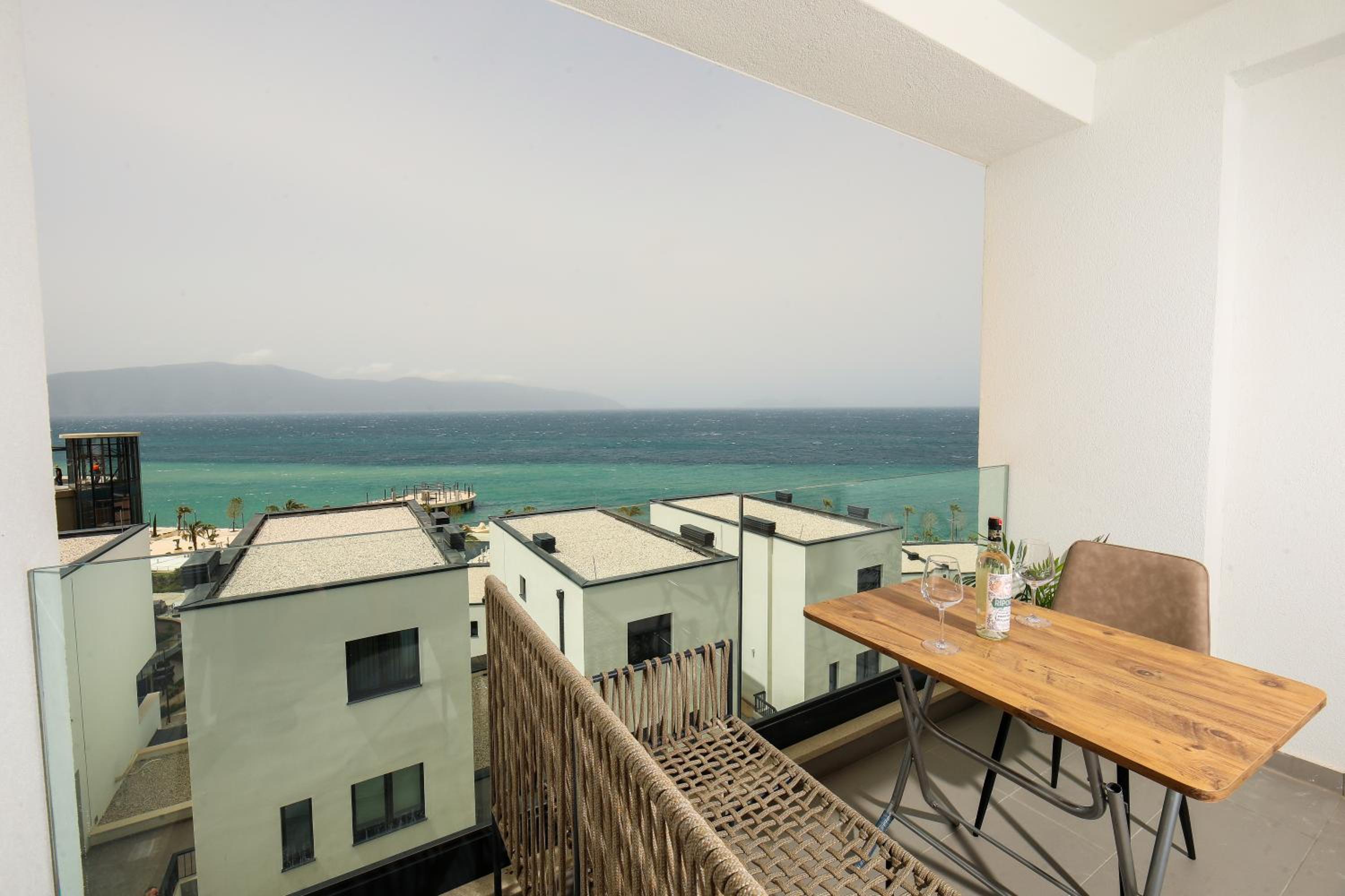 Nova Luxury Home