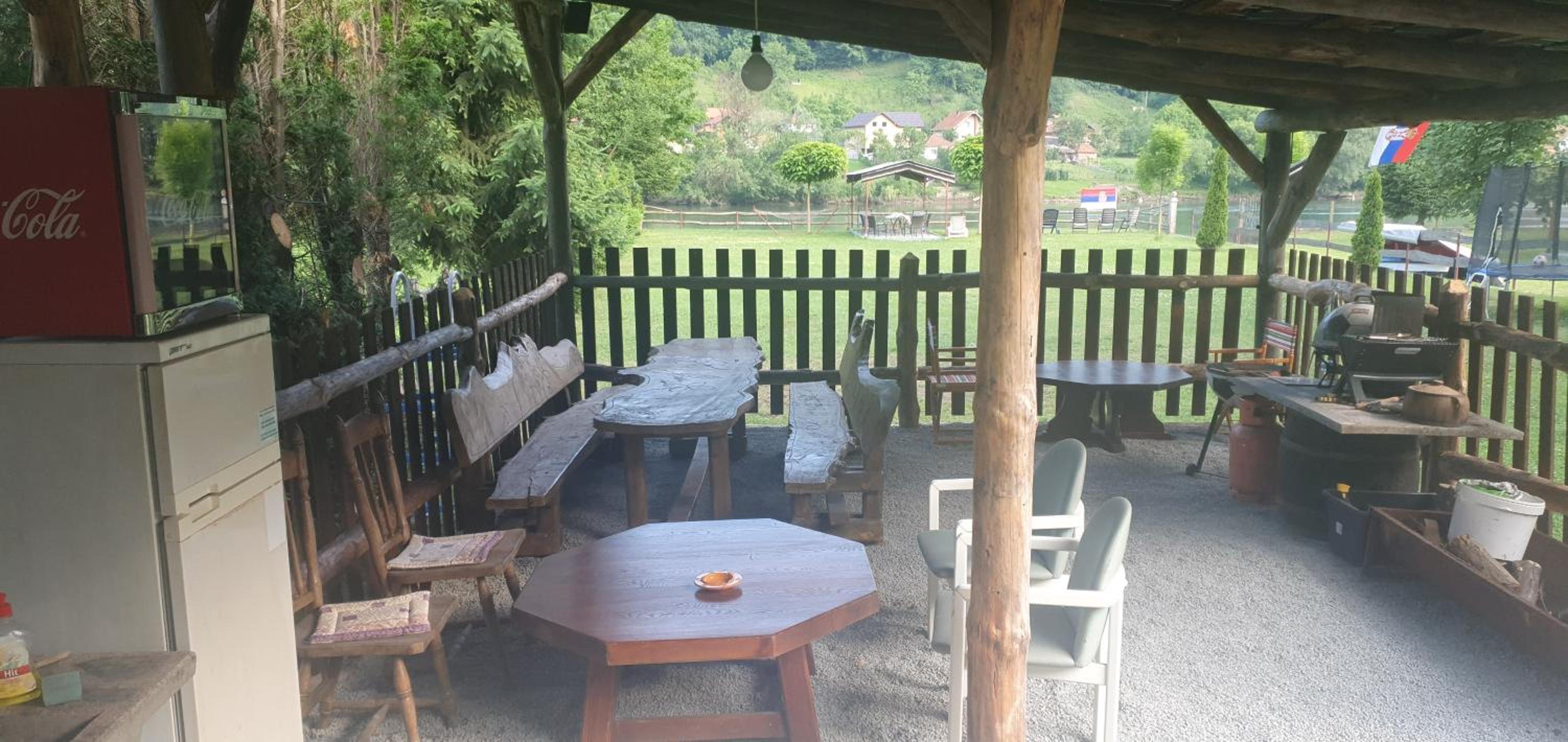 Kamp kućica trokrevetna view 4