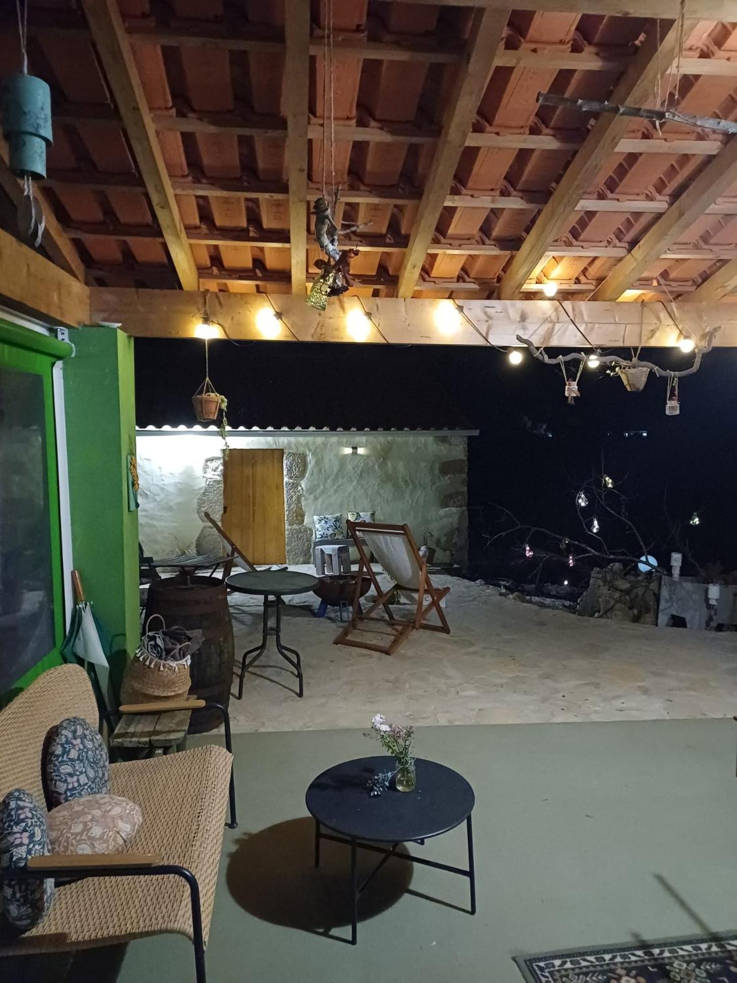 Hotel Lameira Da Longra - Bohemian Artistic House & CoLiving - Image 1