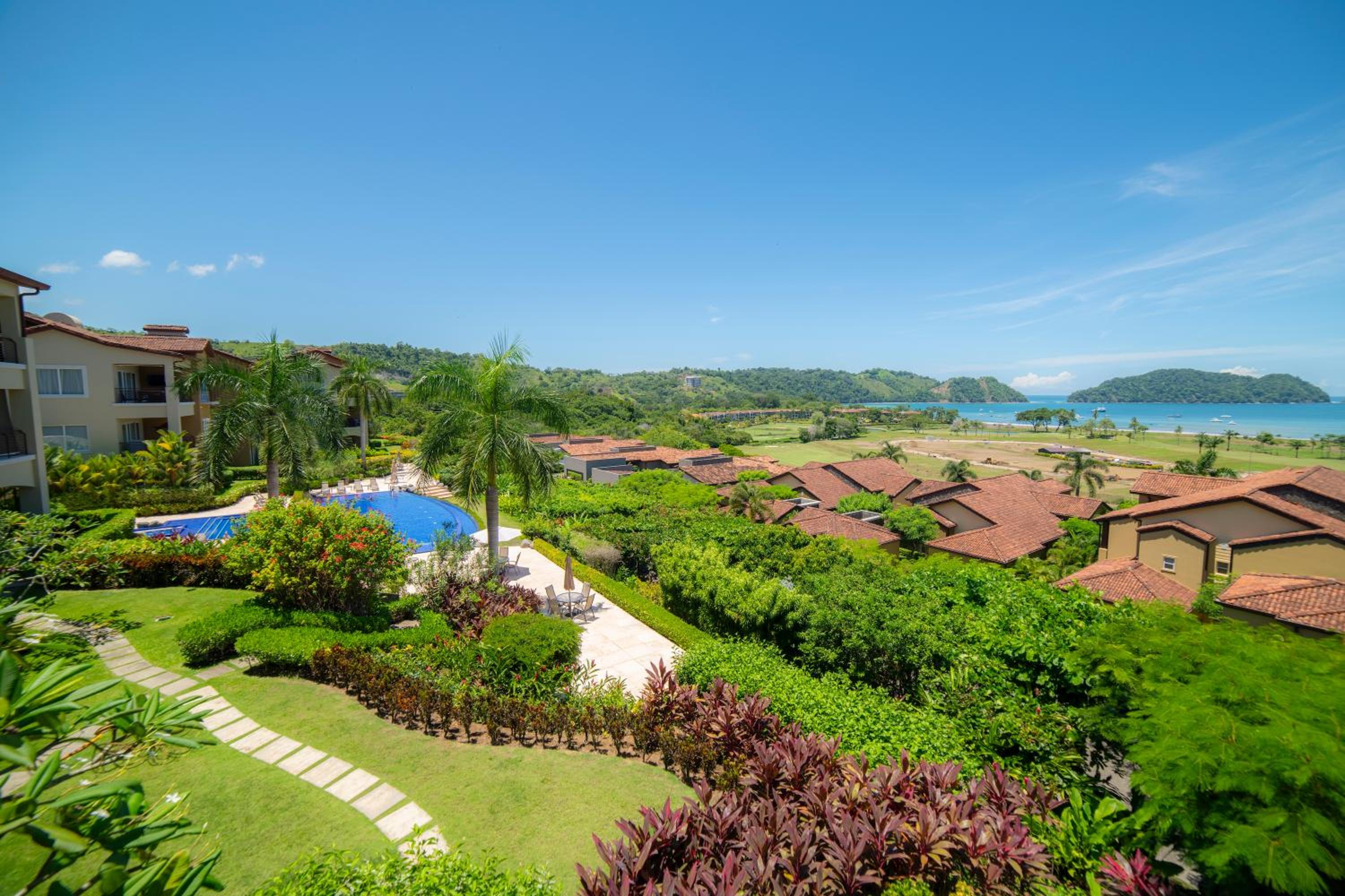 Miramar 2D 3 bdr Ocean View in Los Suenos