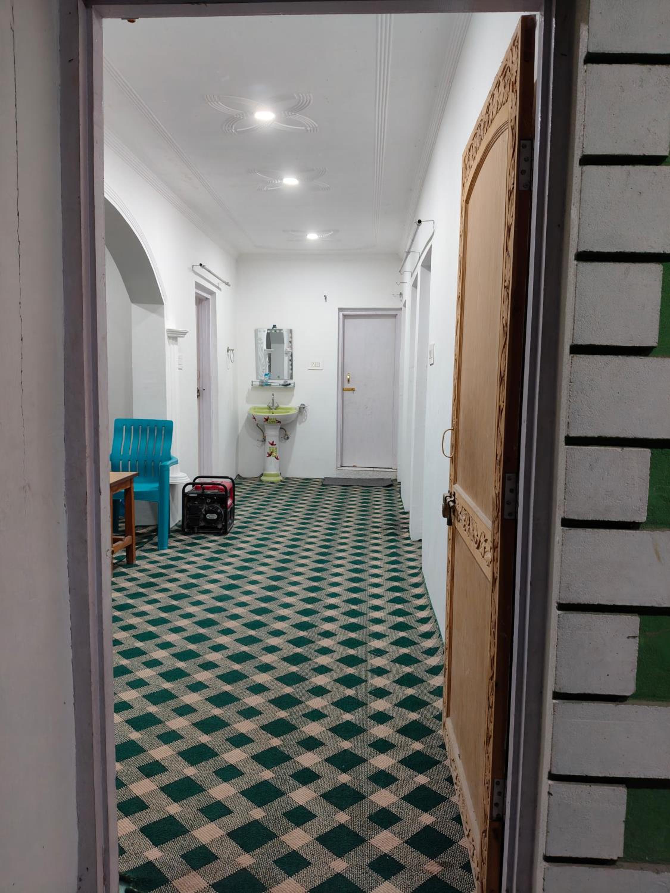 Gulzar Guest house