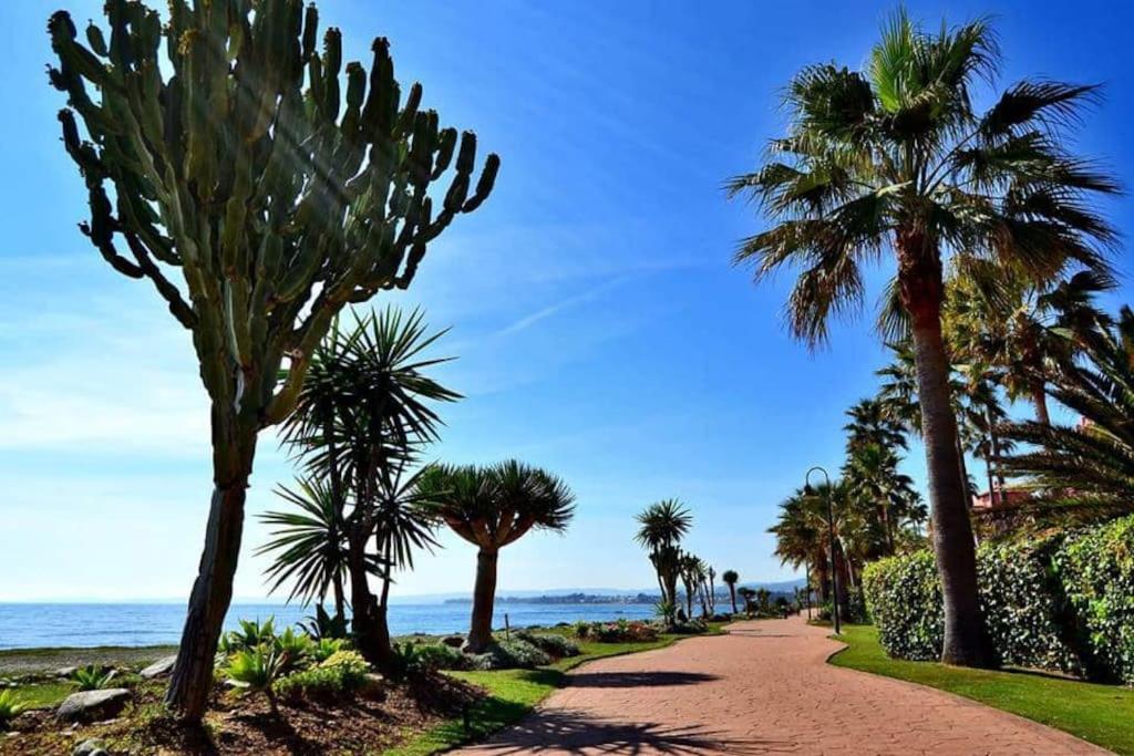 Modern villa with private pool close to Estepona