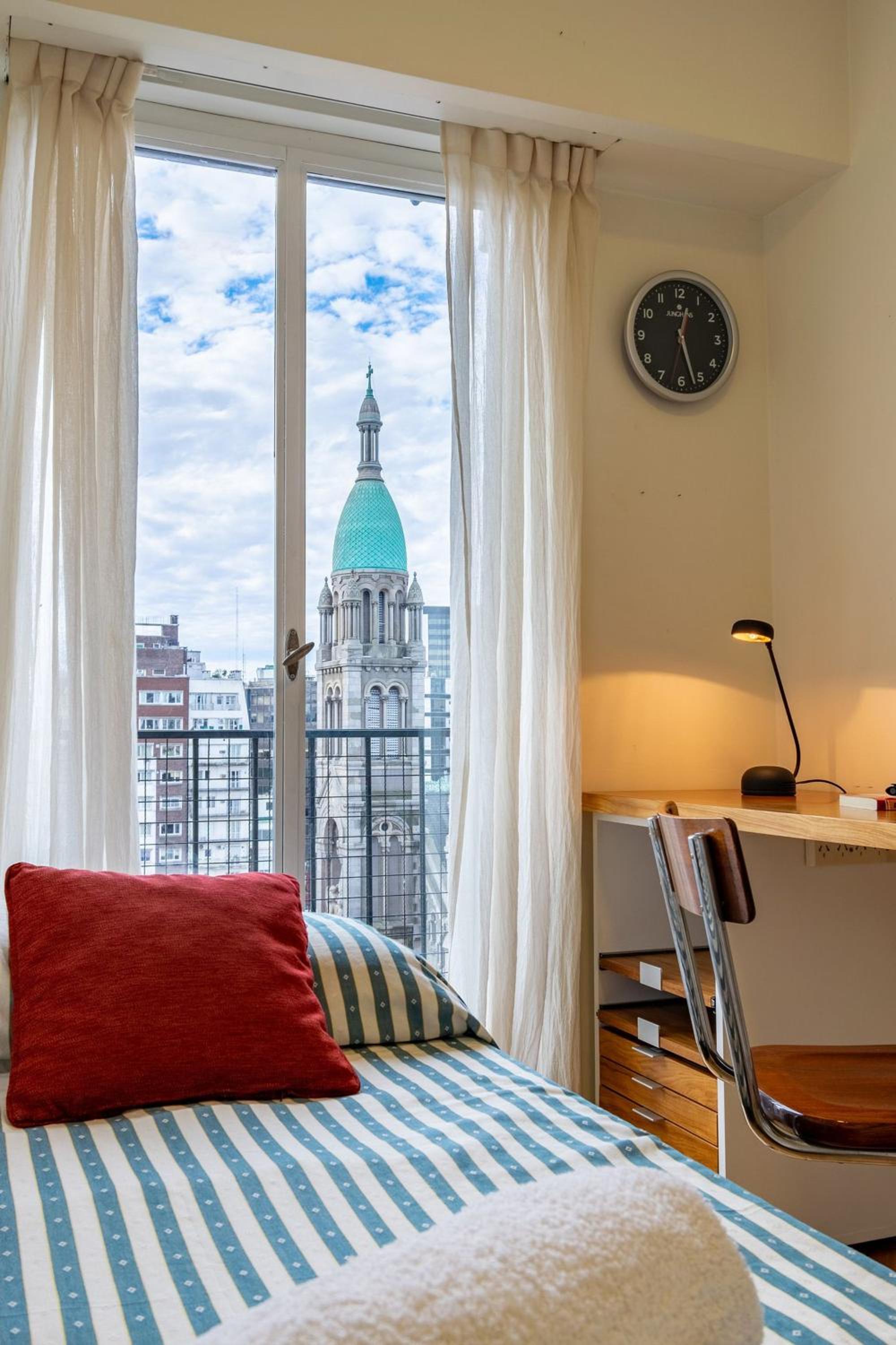 Modern and cozy apartment in Retiro