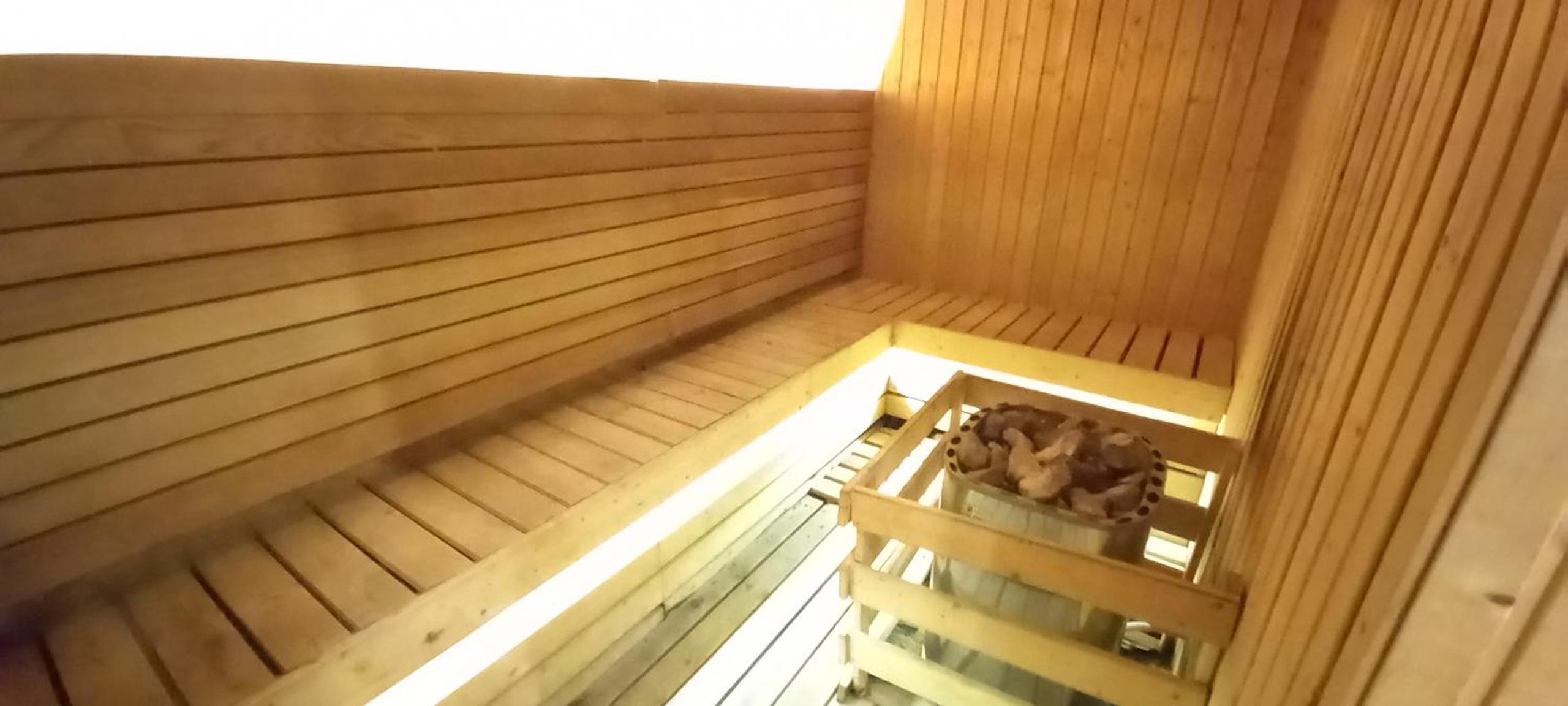 Cozy Apartment with Jacuzzi and Sauna at 188 Suites Klcc