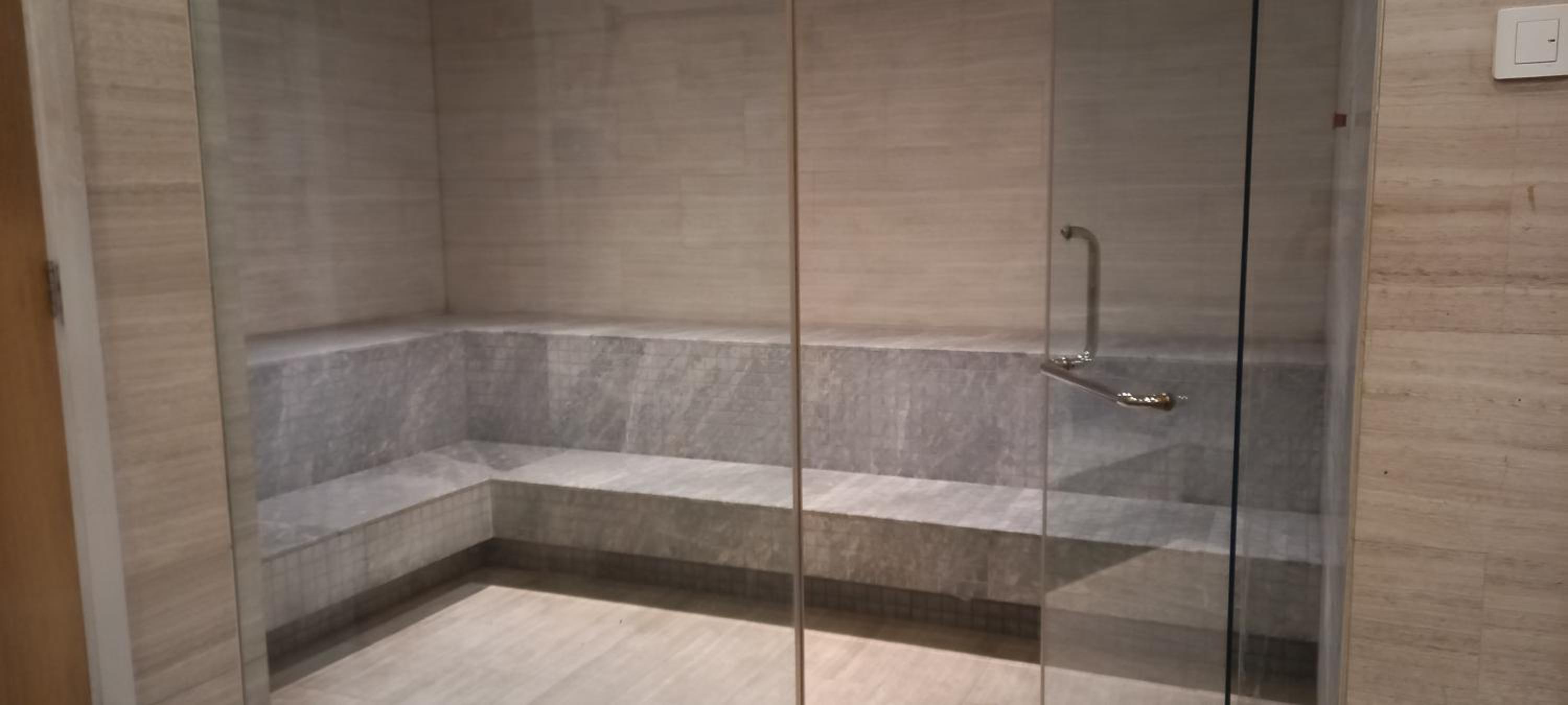 Cozy Apartment with Jacuzzi and Sauna at 188 Suites Klcc