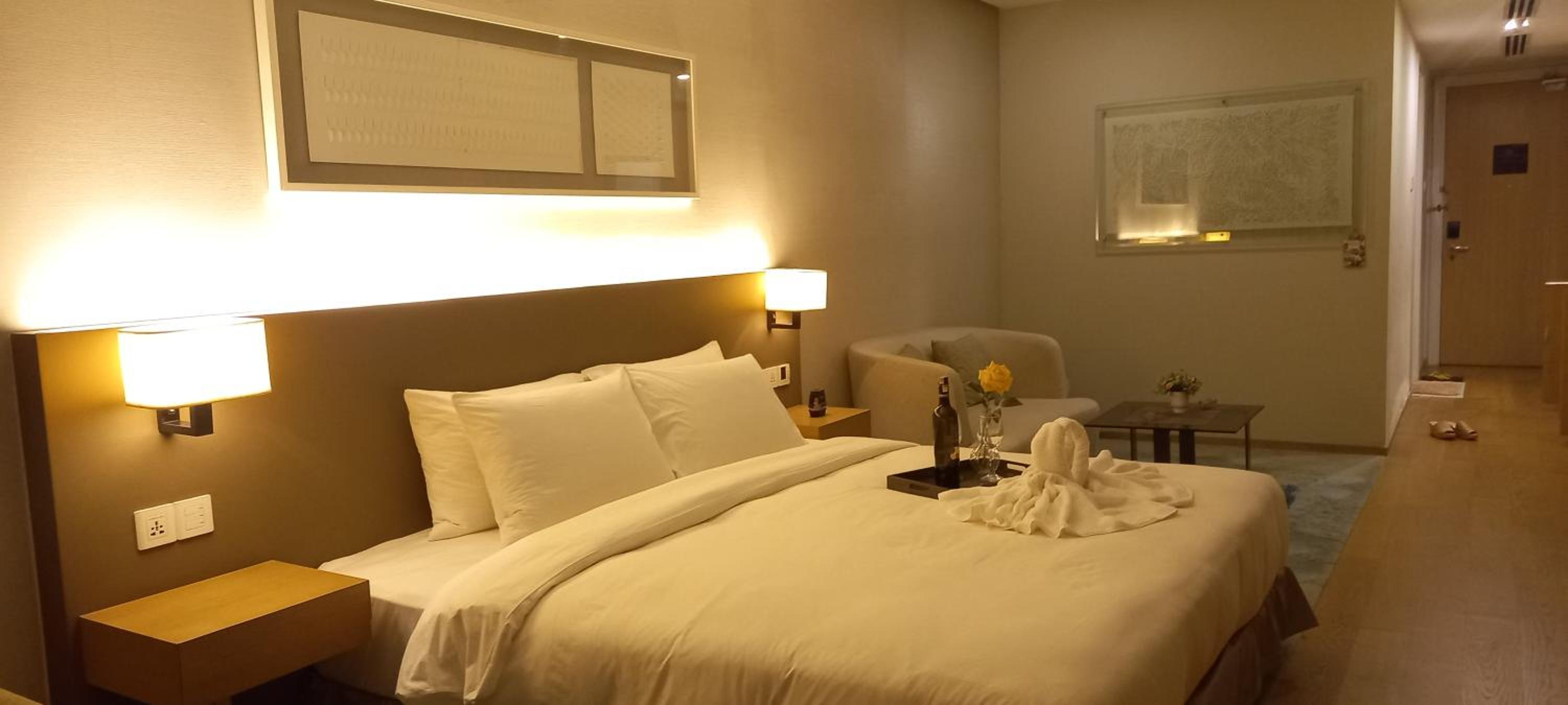 Cozy Apartment with Jacuzzi and Sauna at 188 Suites Klcc