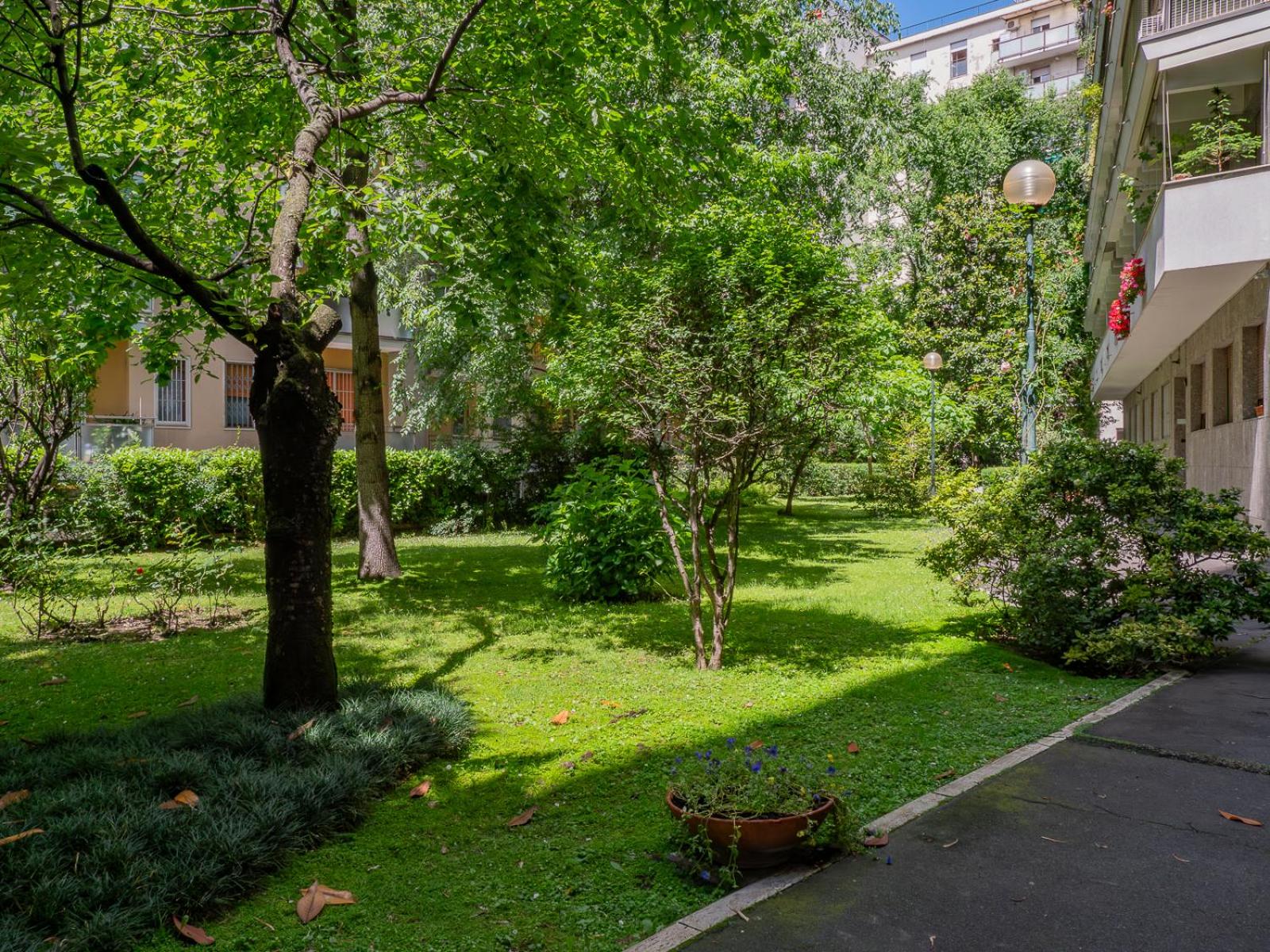 Belgirate Central Station - Refined apartment