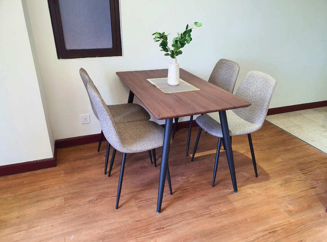 Bukit Bintang 1BR 5pax Walk to LRT & Monorail Stn by Cloud Host